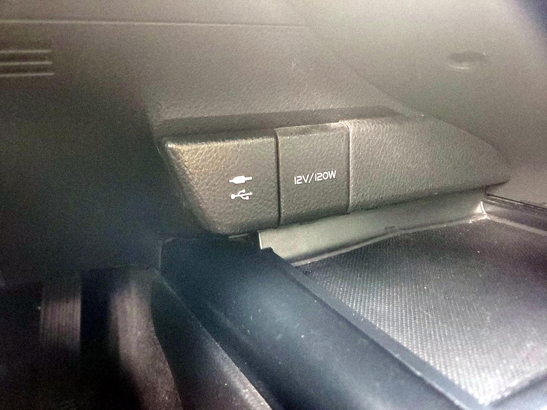 Thumbnail: 2019 Toyota Camry - 18