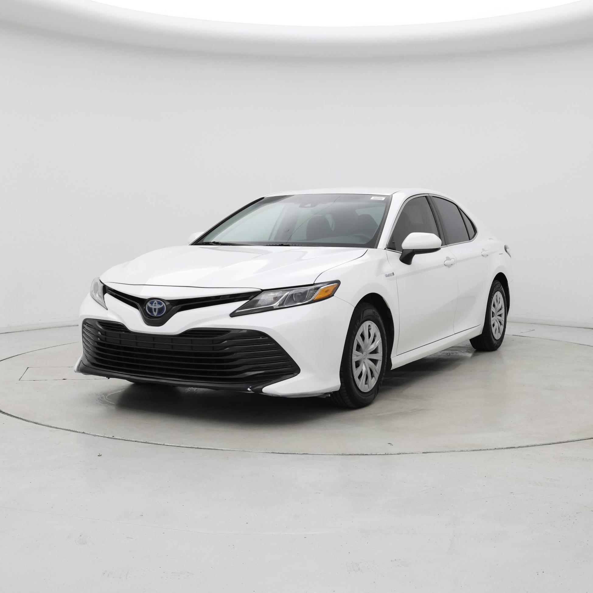 Thumbnail: 2019 Toyota Camry - 4