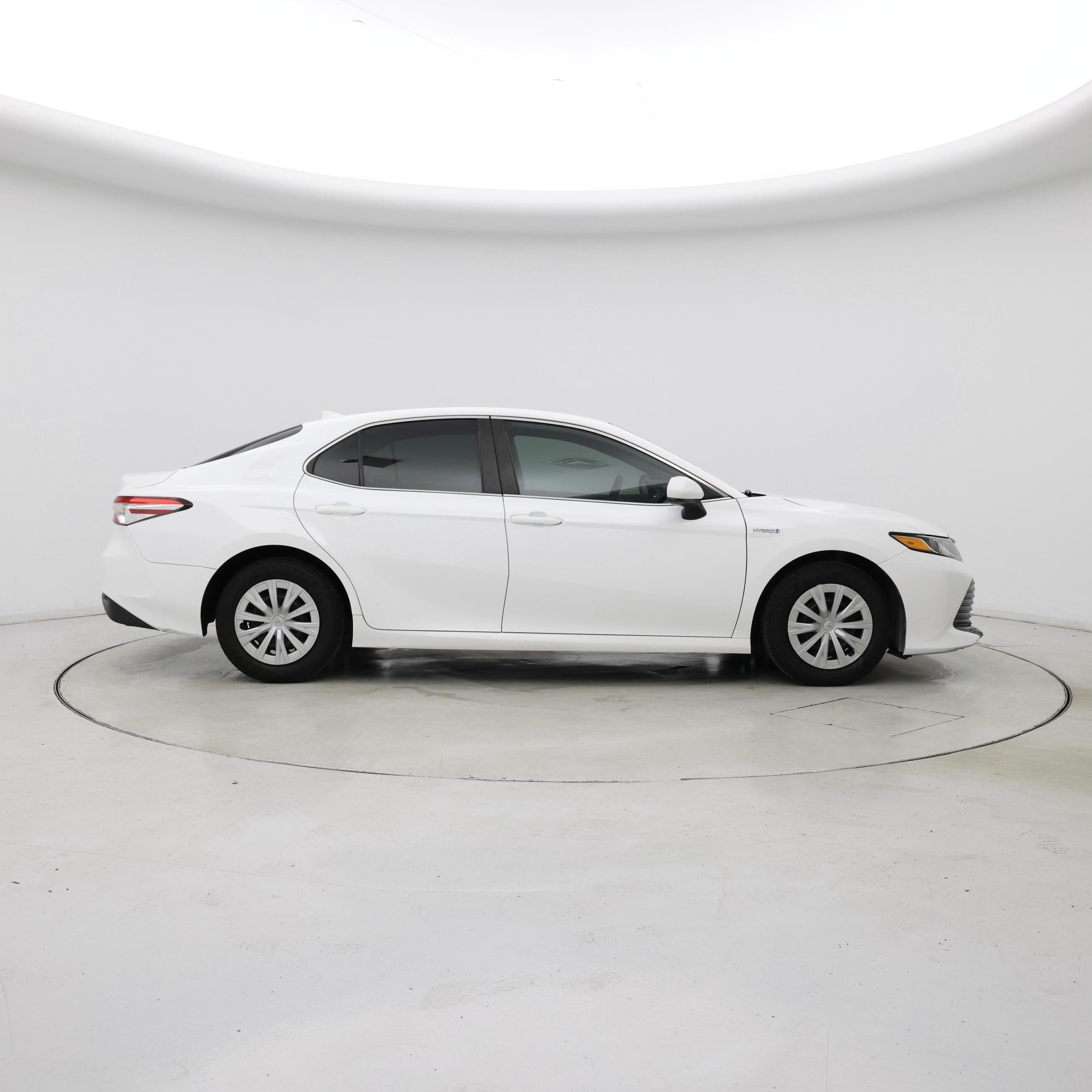 Thumbnail: 2019 Toyota Camry - 7