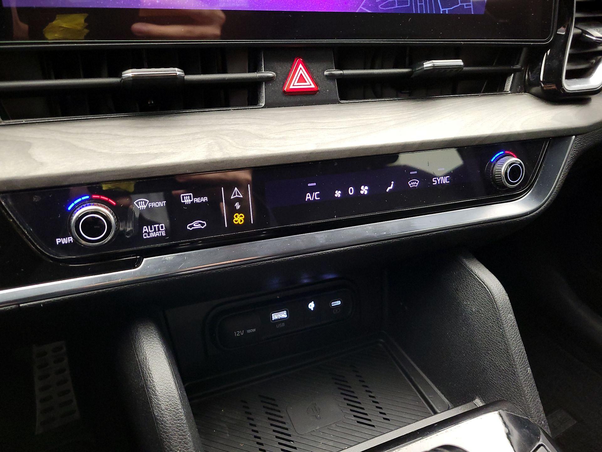 Thumbnail: 2023 Kia Sportage - 17