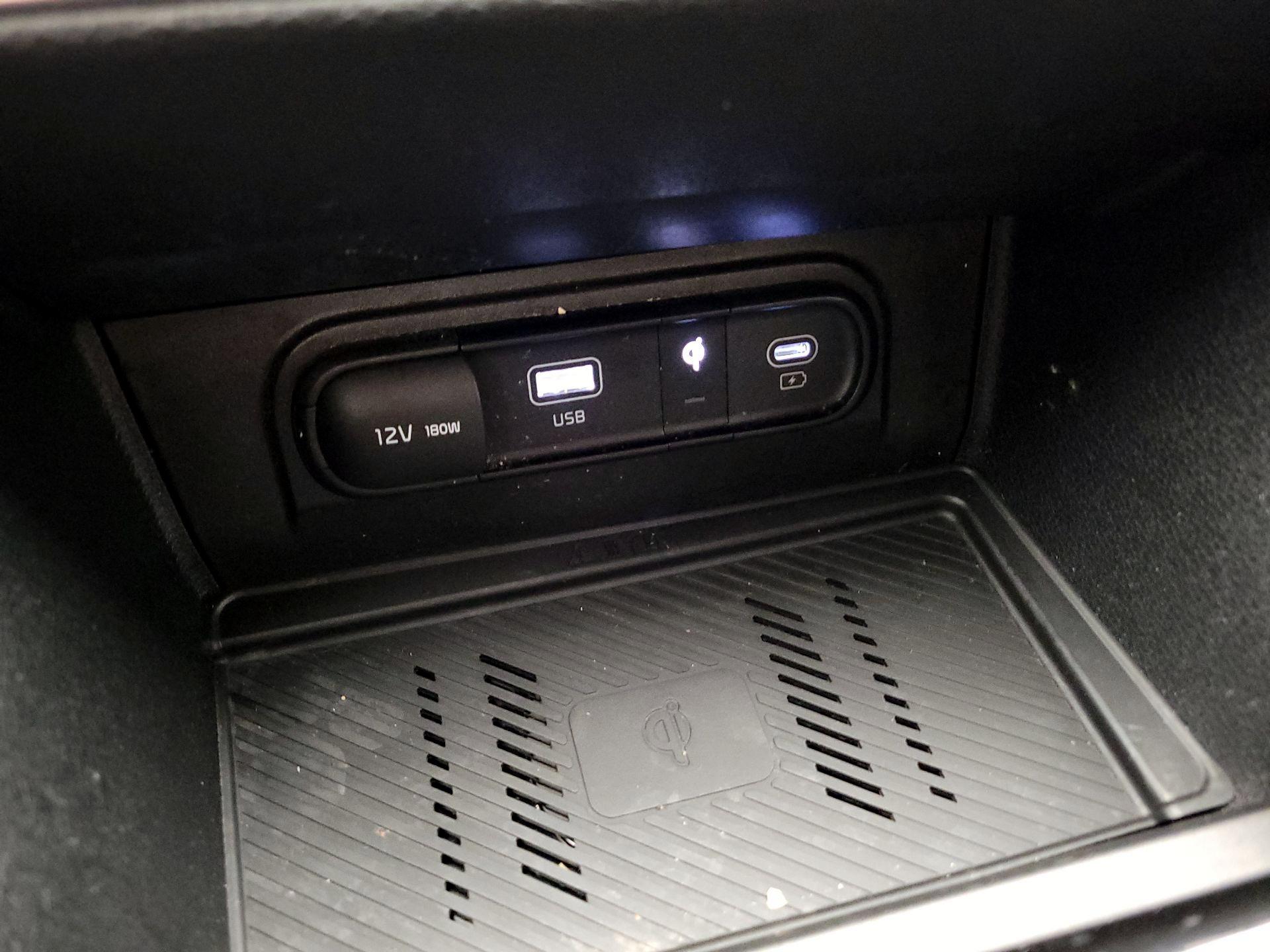 Thumbnail: 2023 Kia Sportage - 19