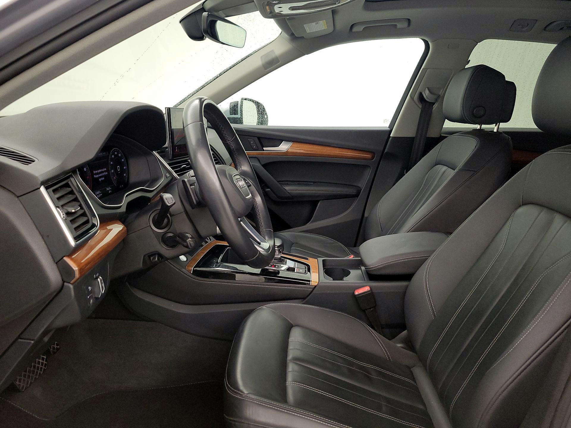 Thumbnail: 2023 Audi Q5 - 11