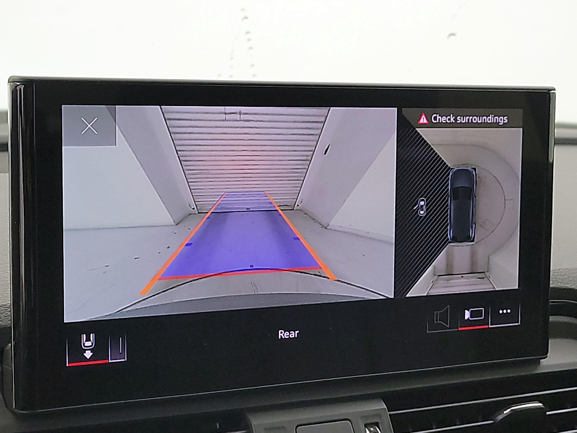 Thumbnail: 2023 Audi Q5 - 14