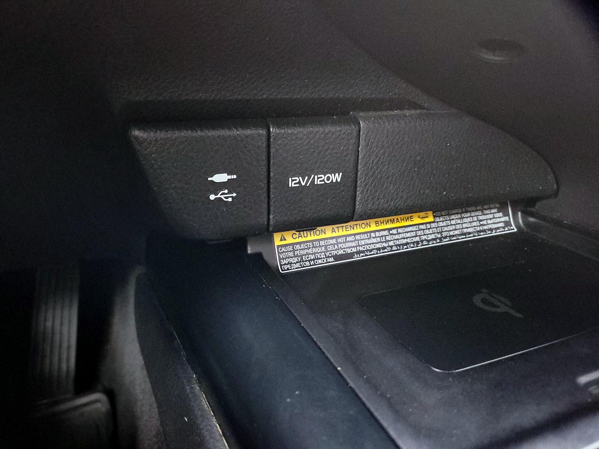 Thumbnail: 2019 Toyota Camry - 18