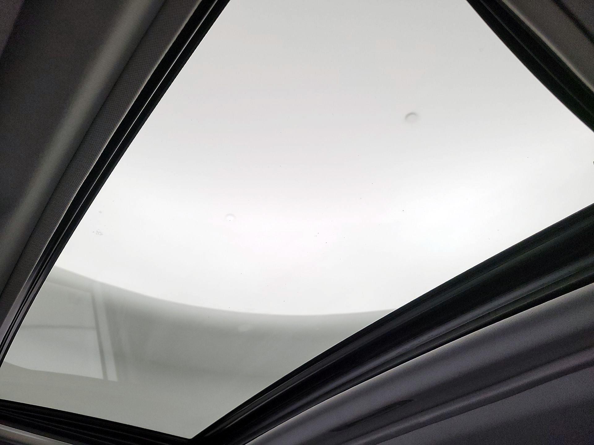 Thumbnail: 2019 Toyota Camry - 19