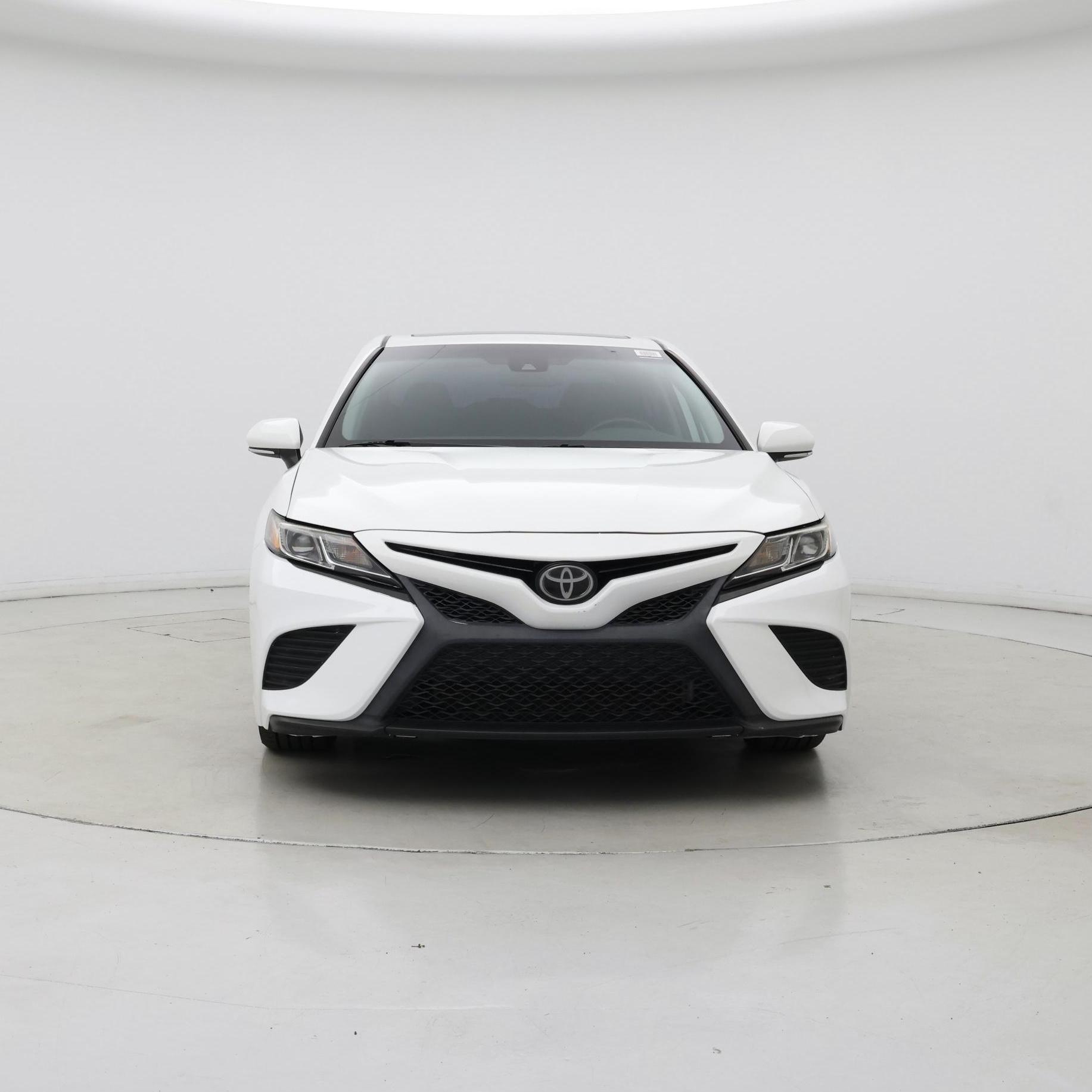 Thumbnail: 2019 Toyota Camry - 5
