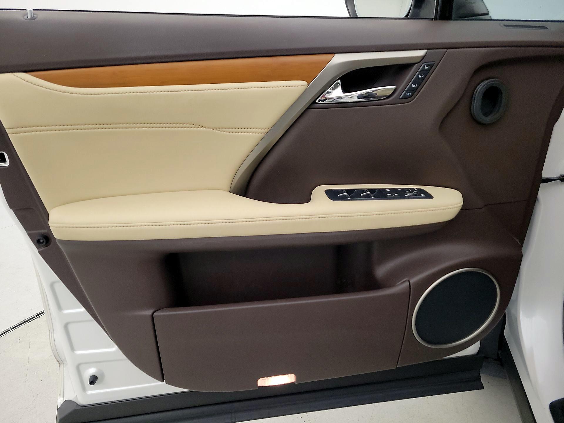 Thumbnail: 2016 Lexus RX - 12