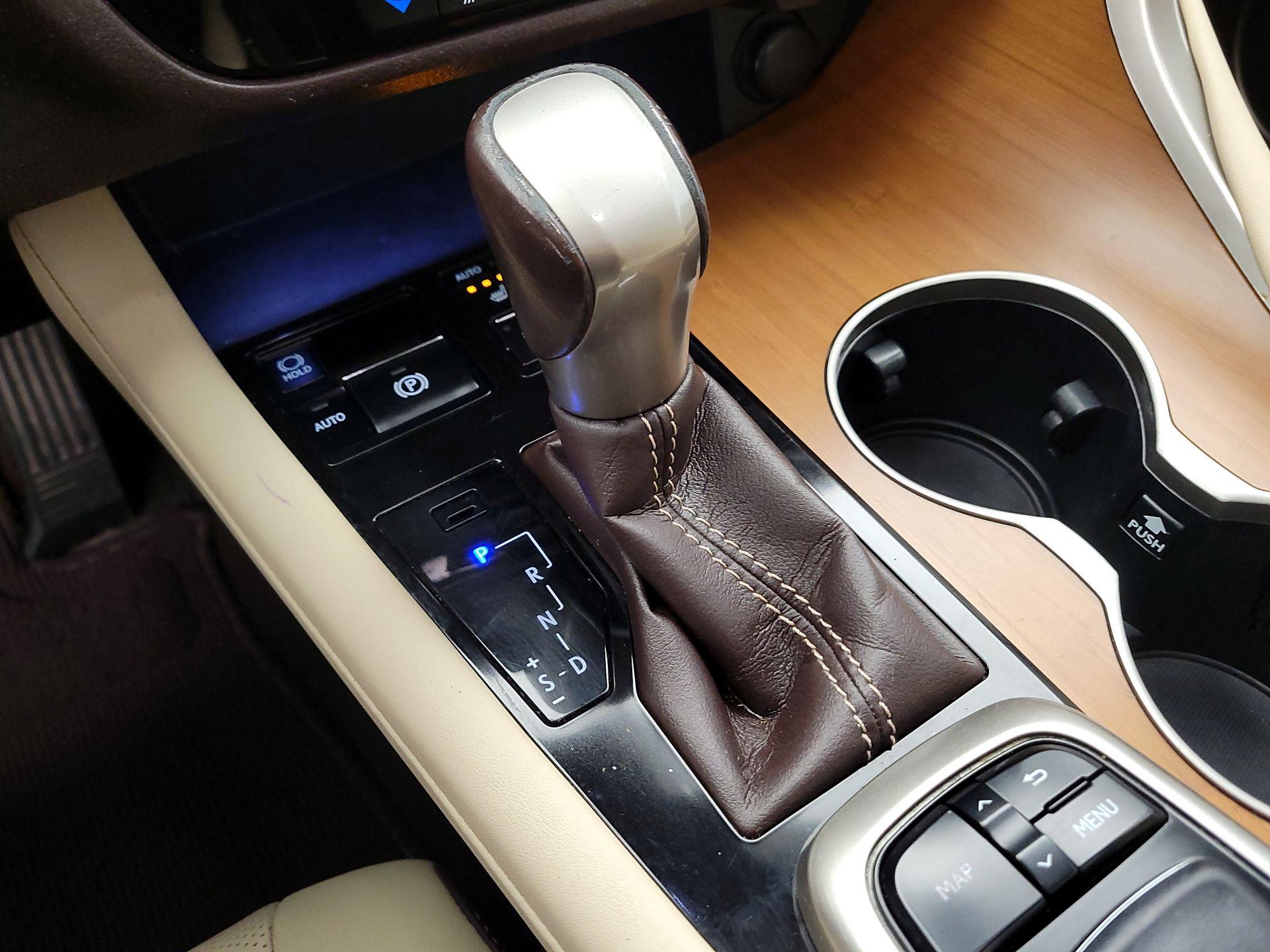 Thumbnail: 2016 Lexus RX - 18