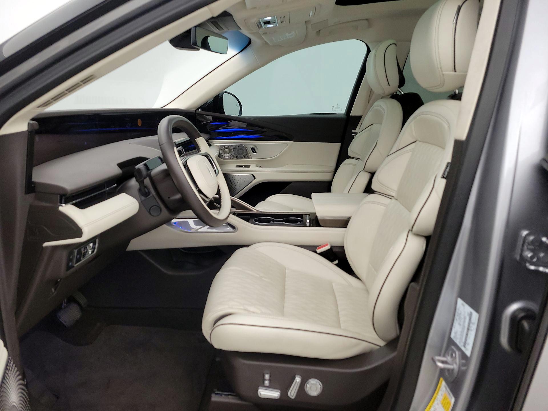 Thumbnail: 2024 Lincoln Nautilus - 11