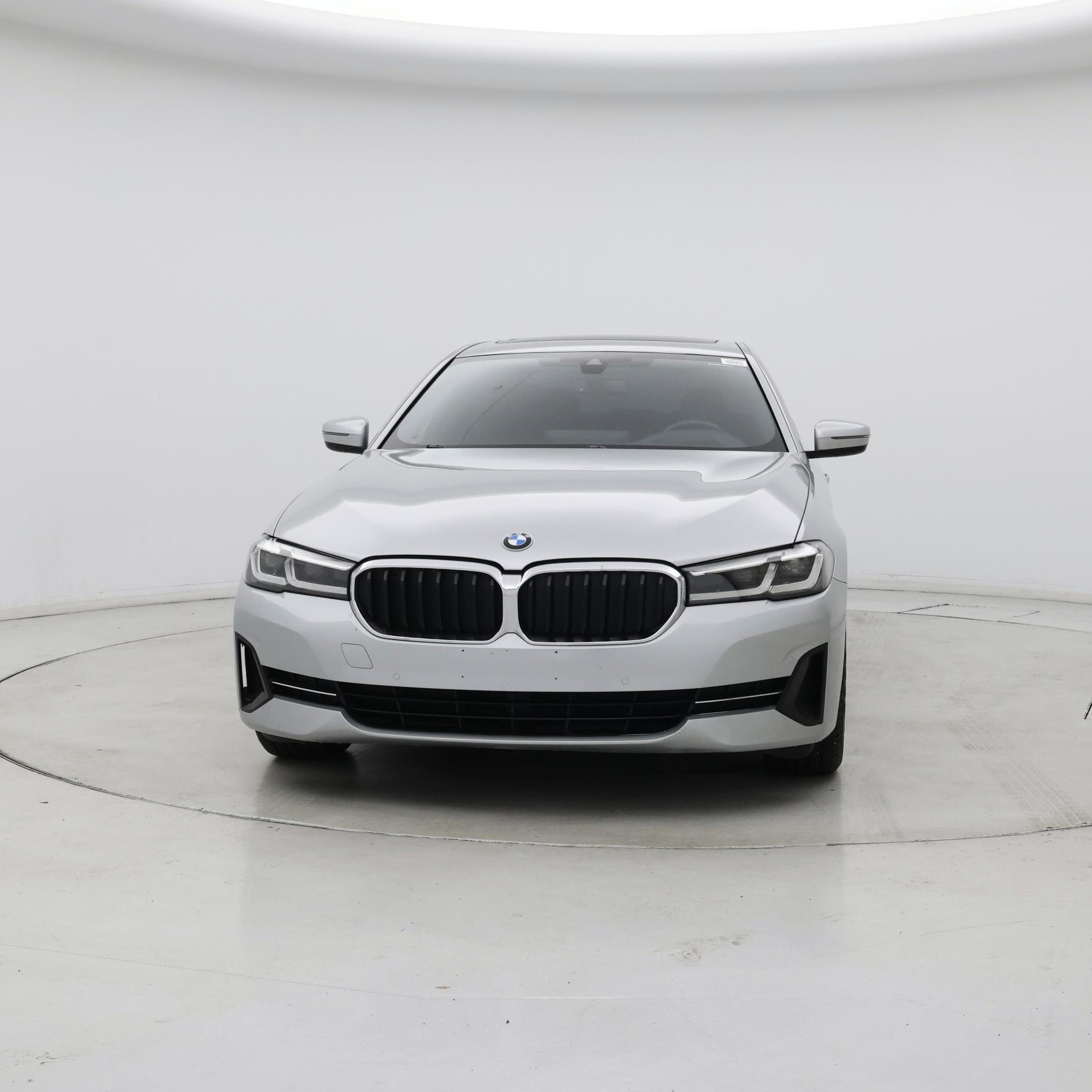 Thumbnail: 2021 BMW 5 Series - 5