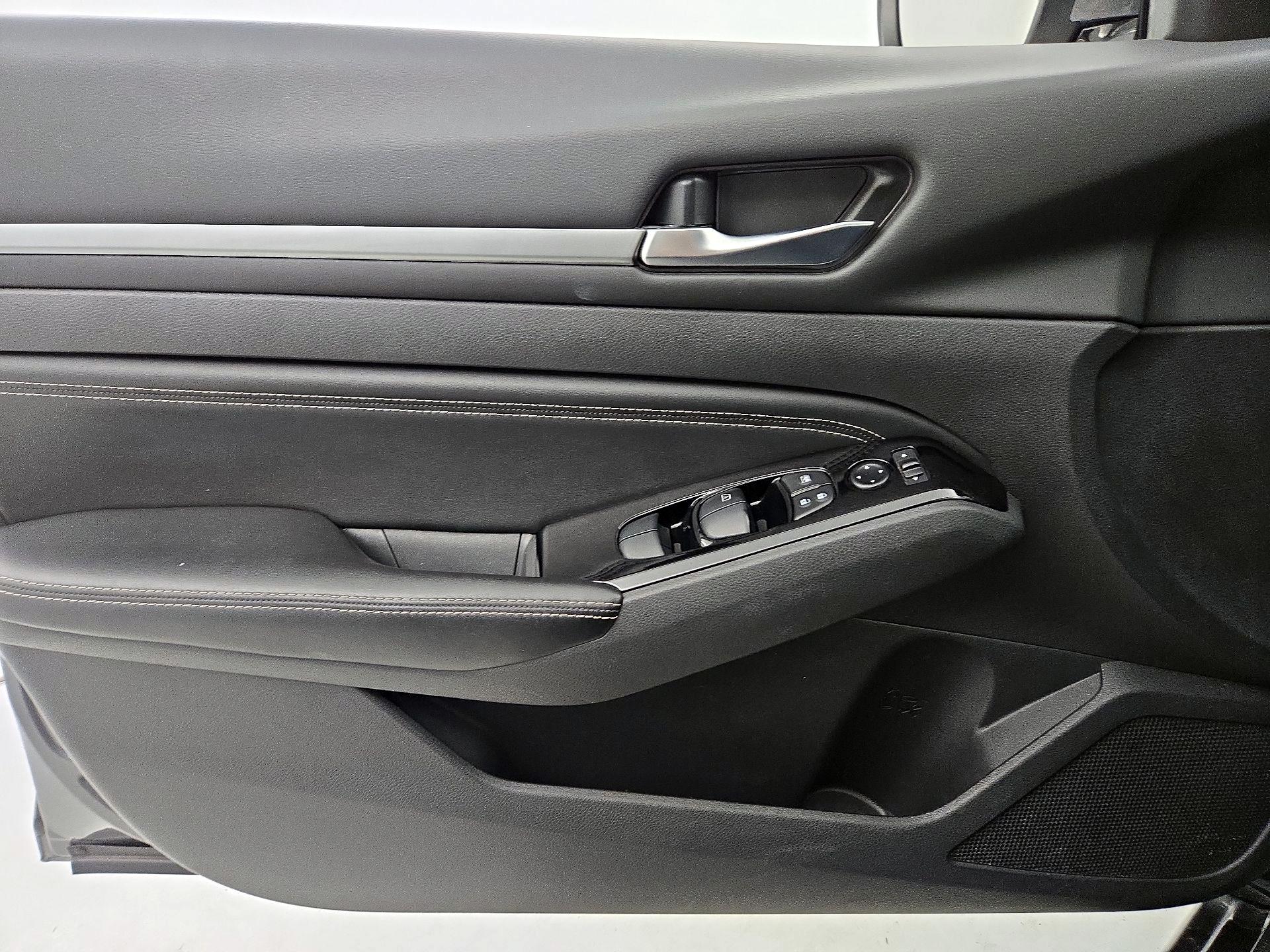 Thumbnail: 2023 Nissan Altima - 12