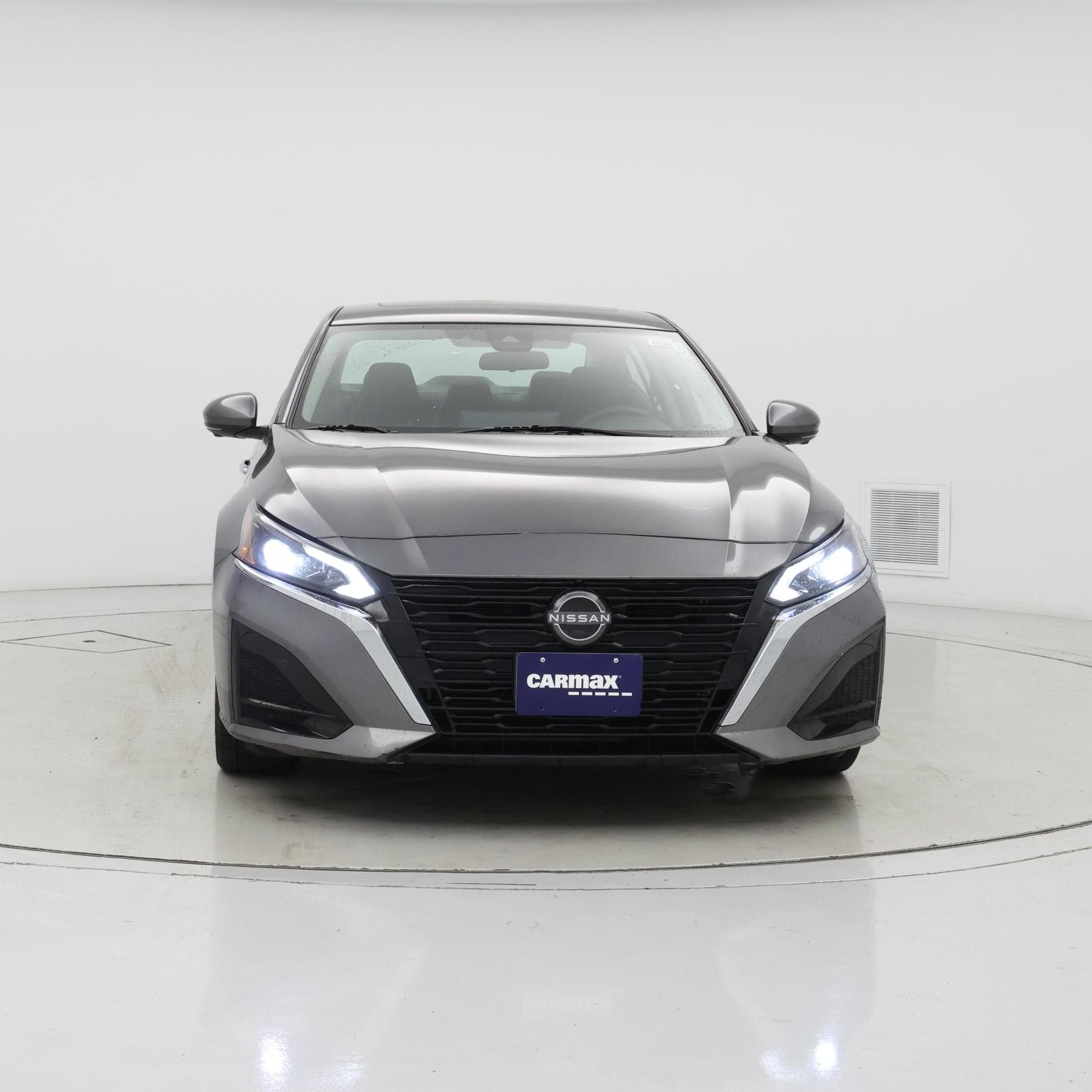 Thumbnail: 2023 Nissan Altima - 5