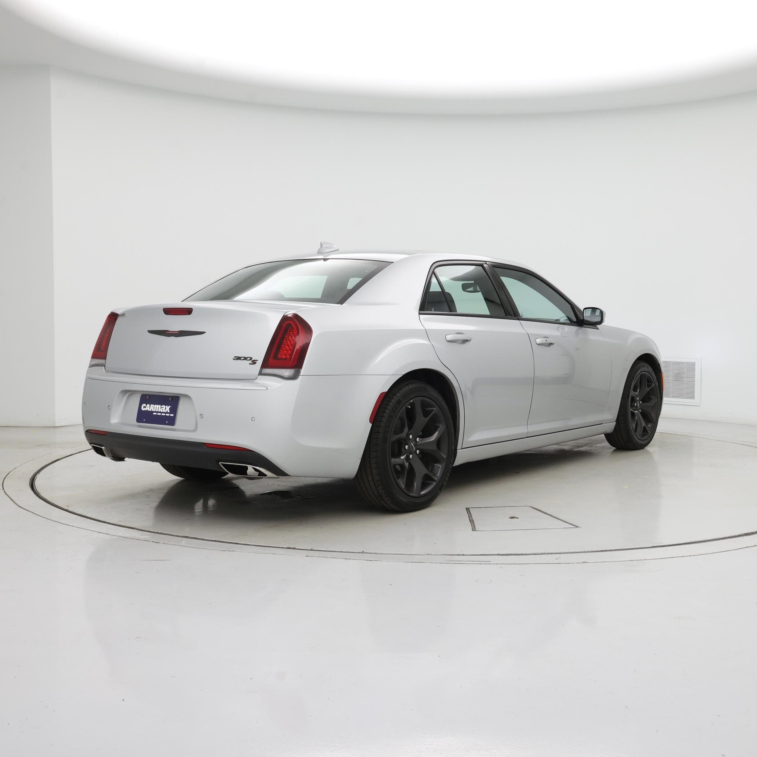 Thumbnail: 2023 Chrysler 300 - 8