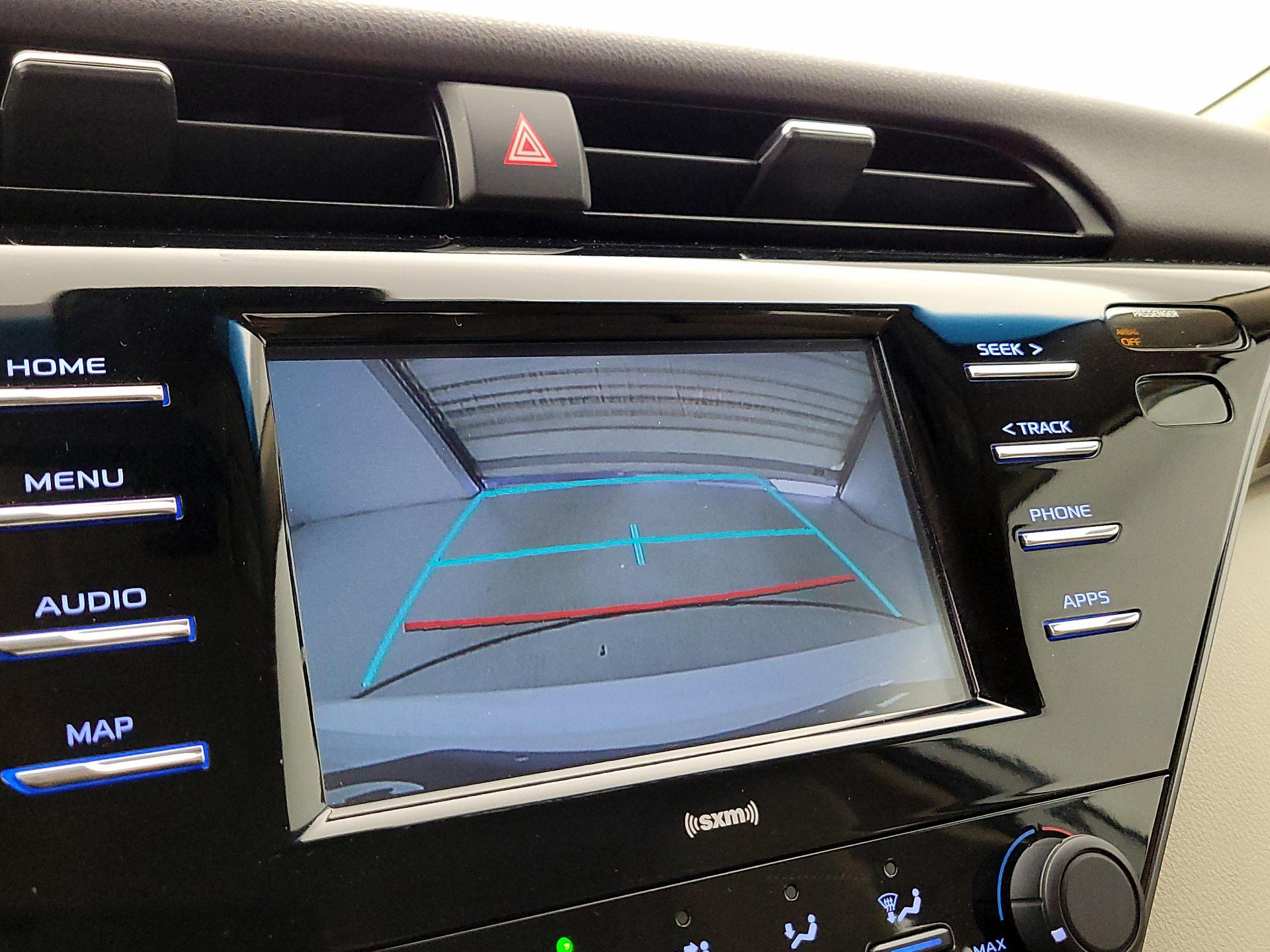 Thumbnail: 2020 Toyota Camry - 14