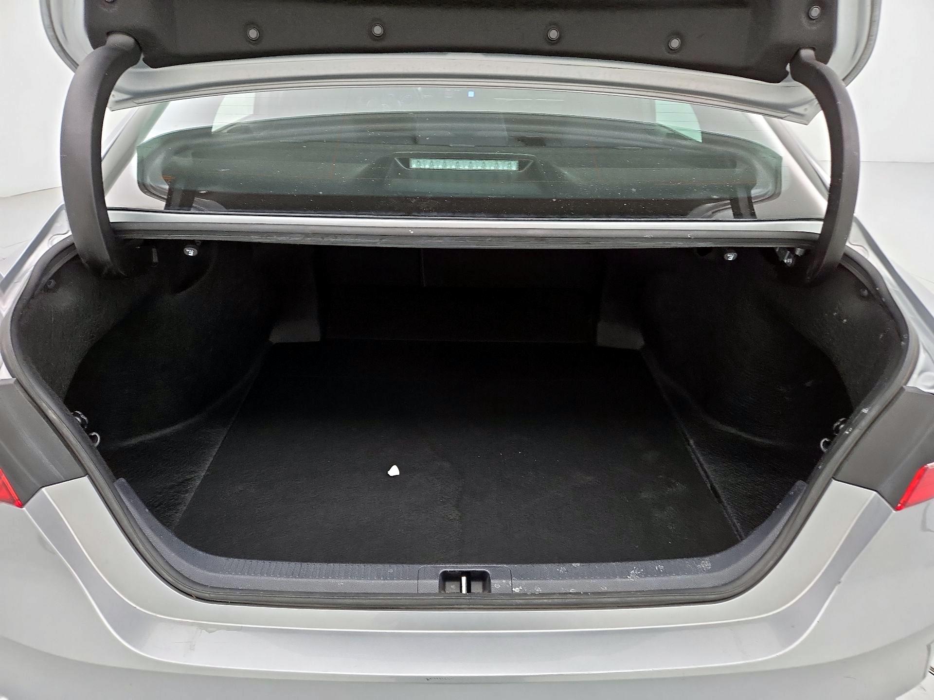 Thumbnail: 2023 Toyota Camry - 20