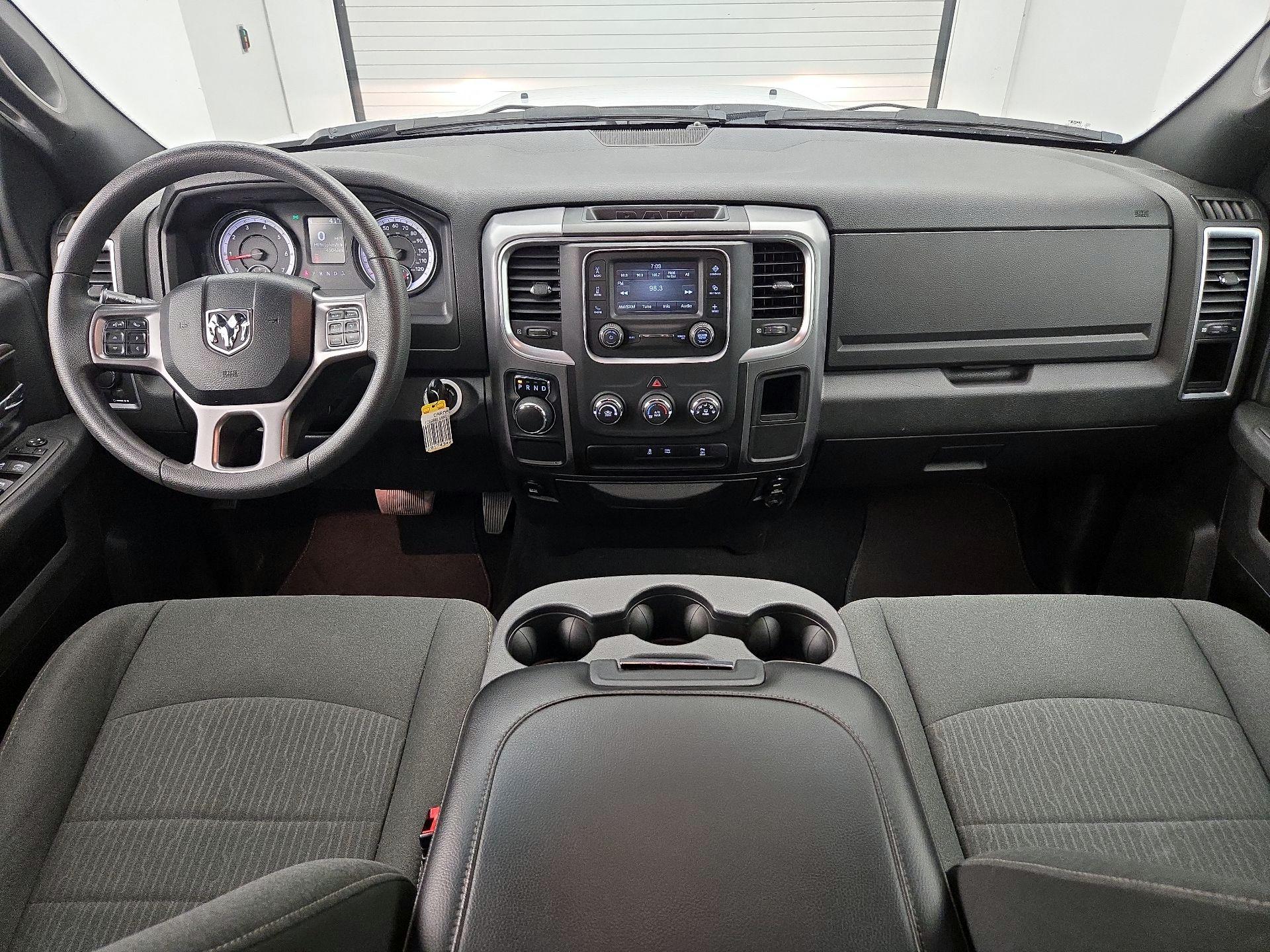 Thumbnail: 2024 RAM 1500 Classic - 9