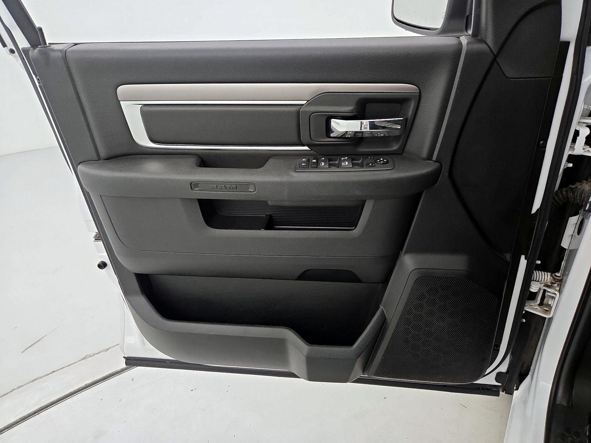 Thumbnail: 2024 RAM 1500 Classic - 12