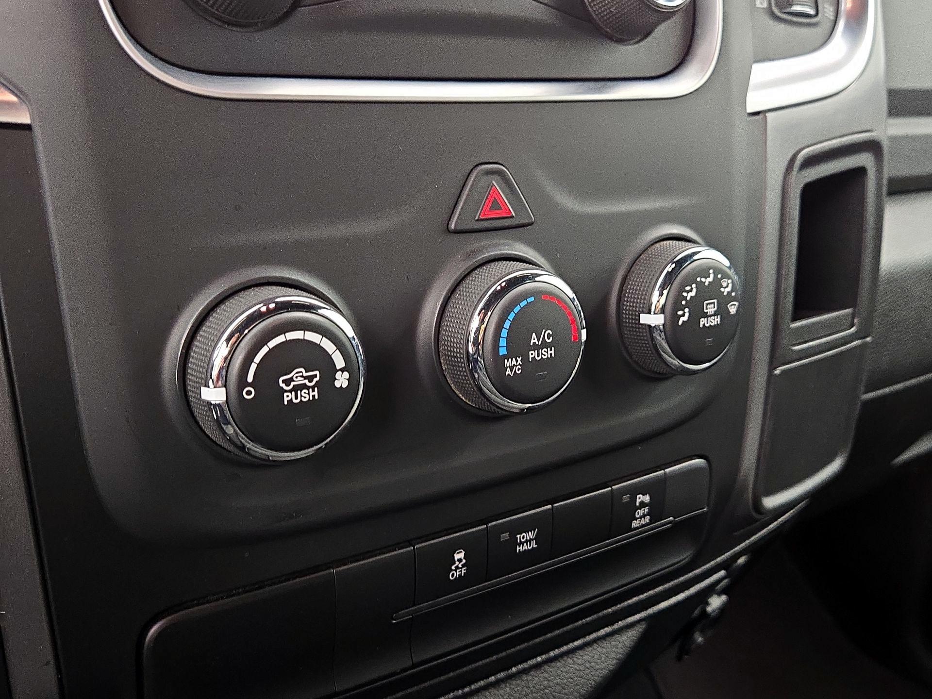 Thumbnail: 2024 RAM 1500 Classic - 16