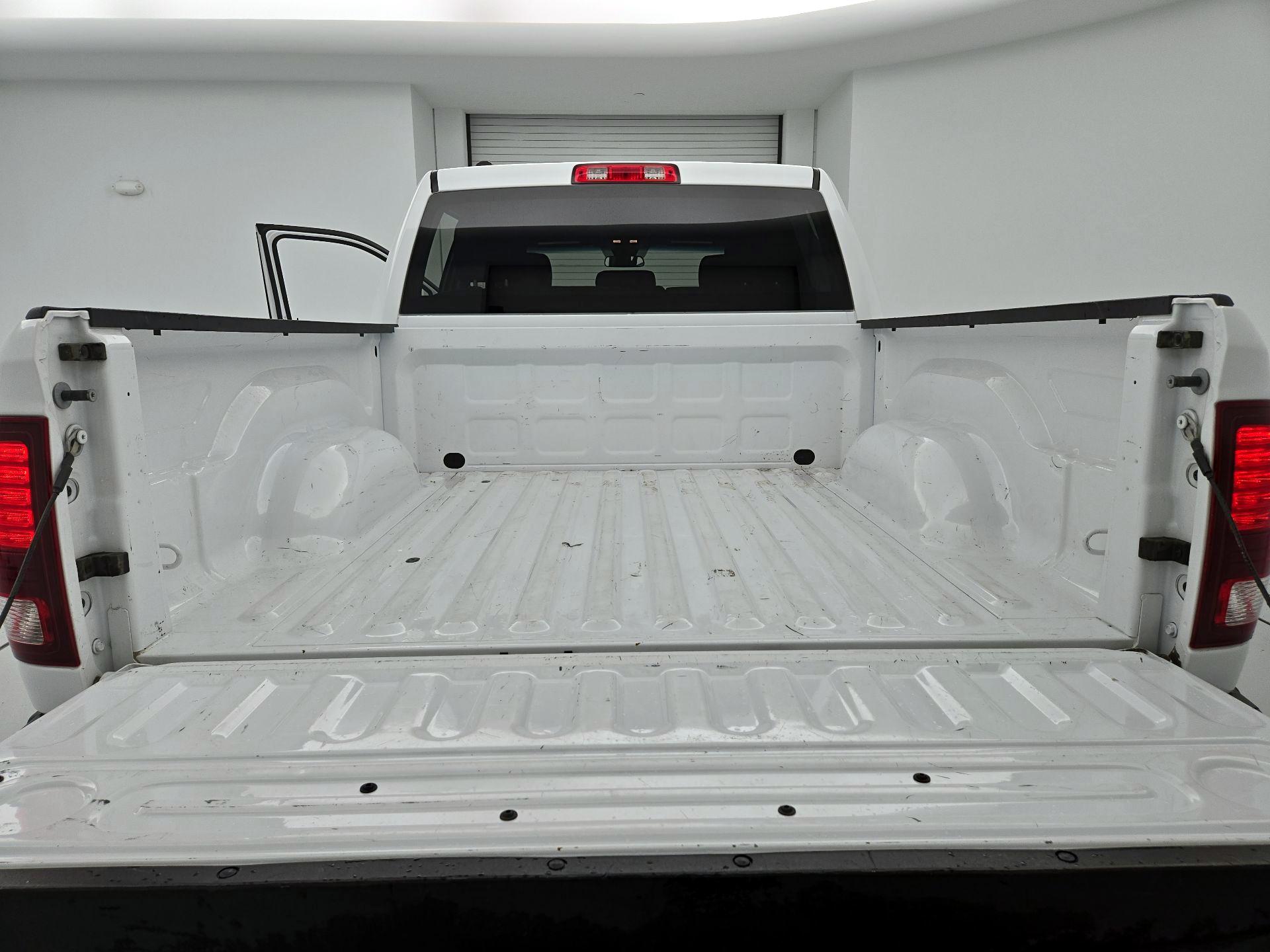 Thumbnail: 2024 RAM 1500 Classic - 20