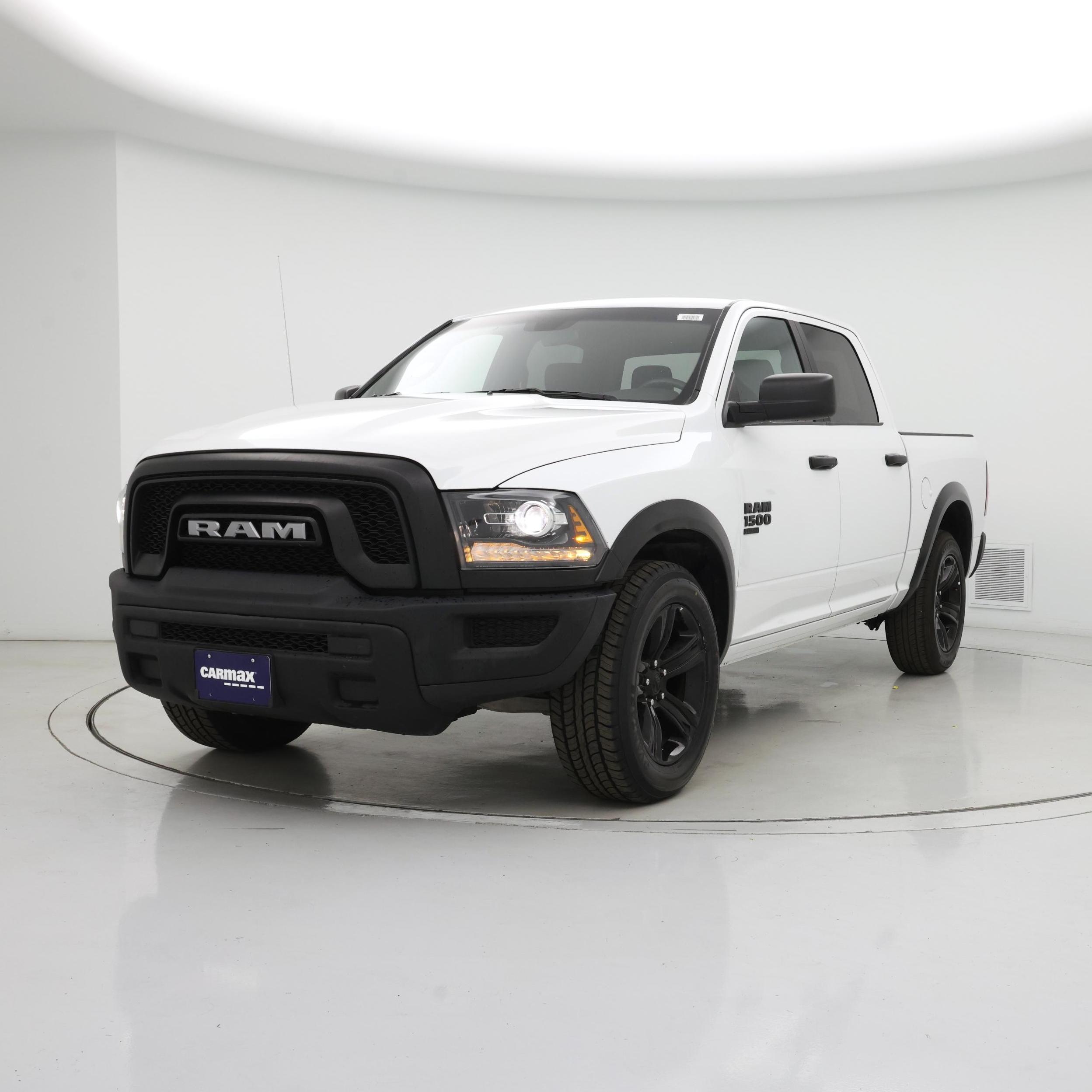 Thumbnail: 2024 RAM 1500 Classic - 4
