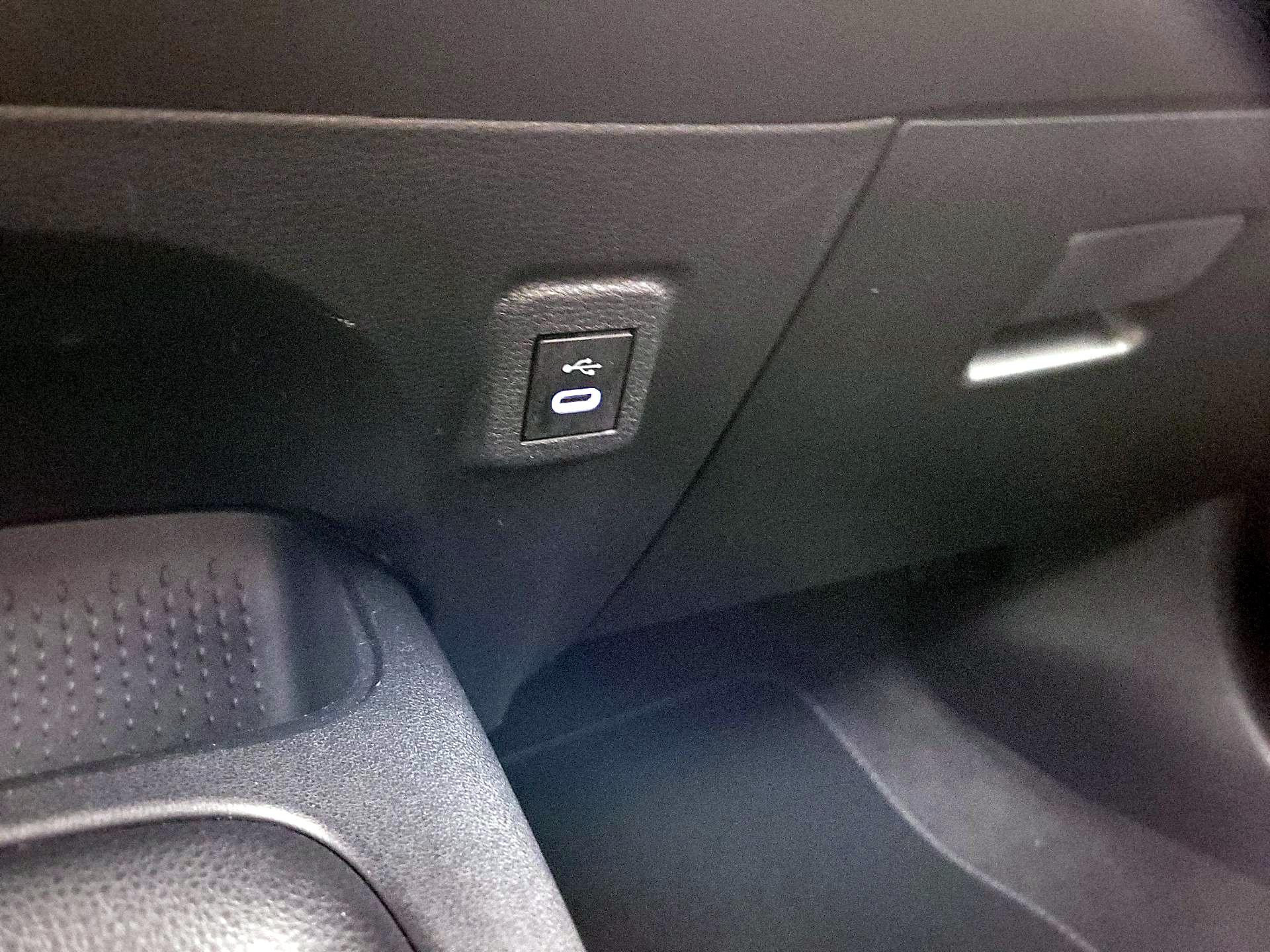 Thumbnail: 2024 Toyota Corolla - 18