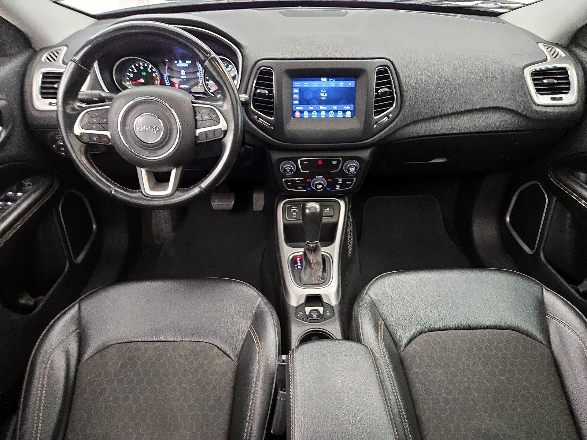 Thumbnail: 2020 Jeep Compass - 9