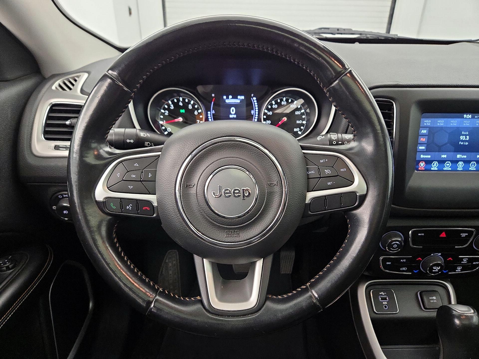 Thumbnail: 2020 Jeep Compass - 10