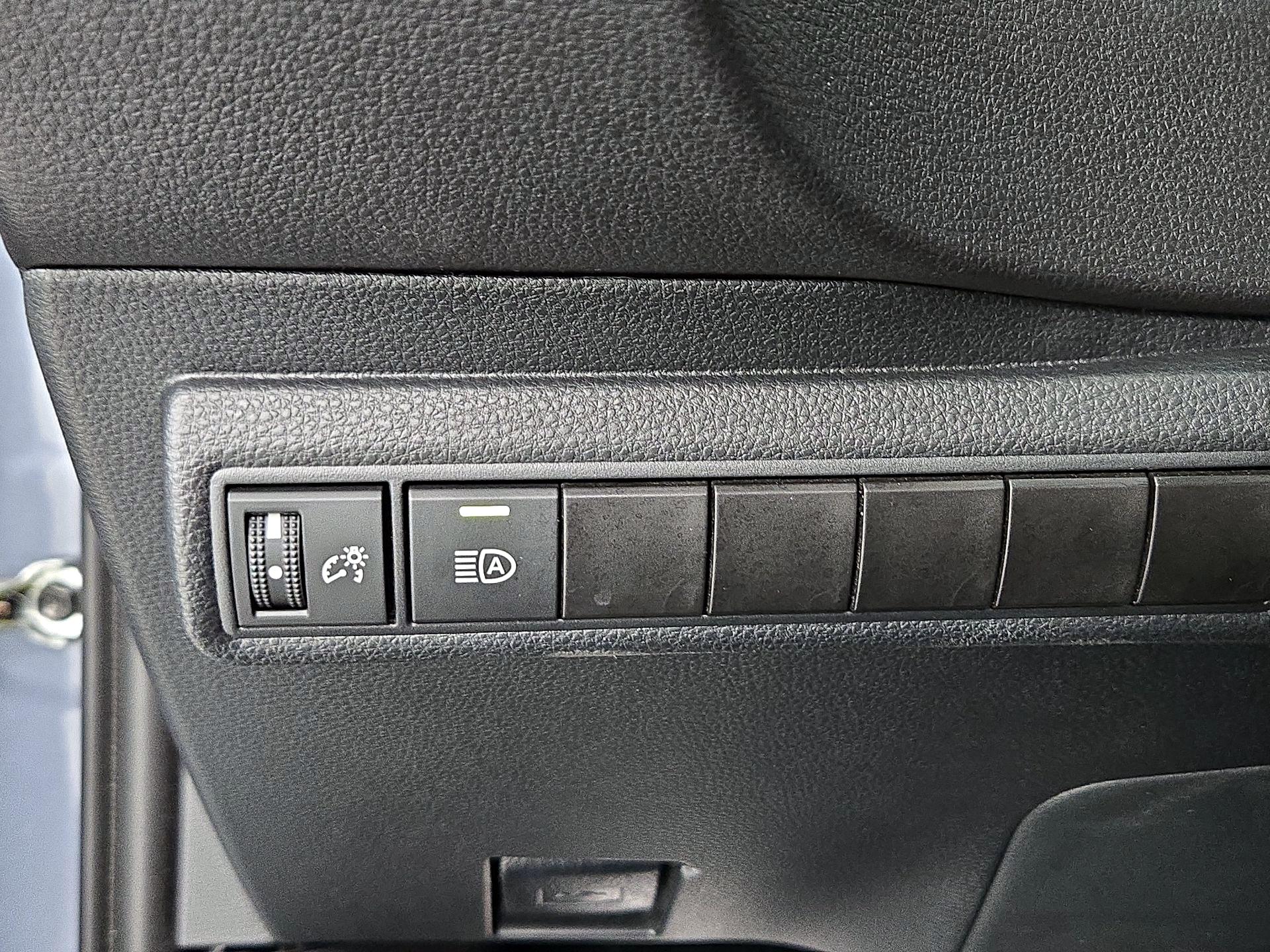 Thumbnail: 2024 Toyota Corolla - 13