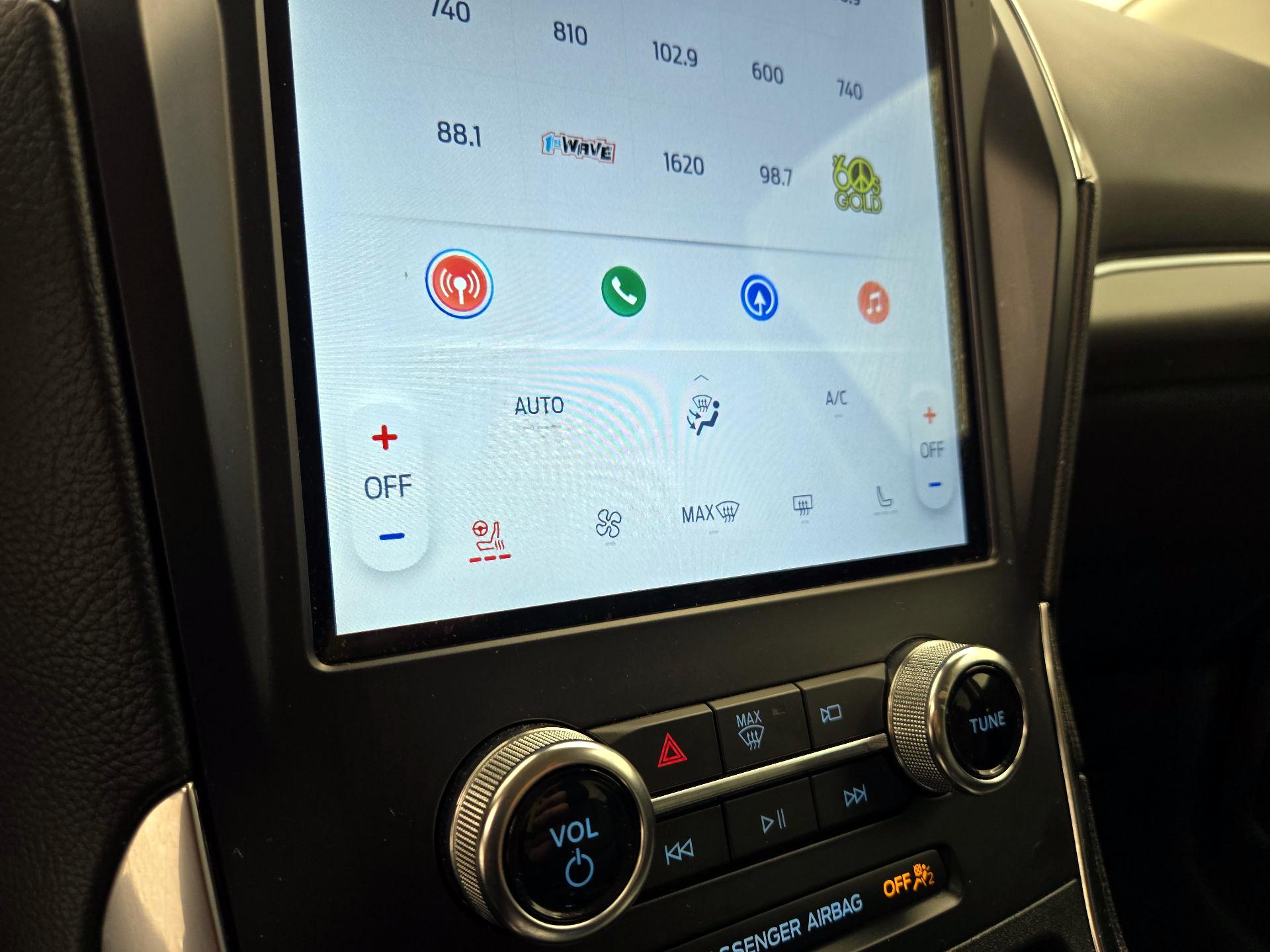 Thumbnail: 2023 Ford Edge - 17