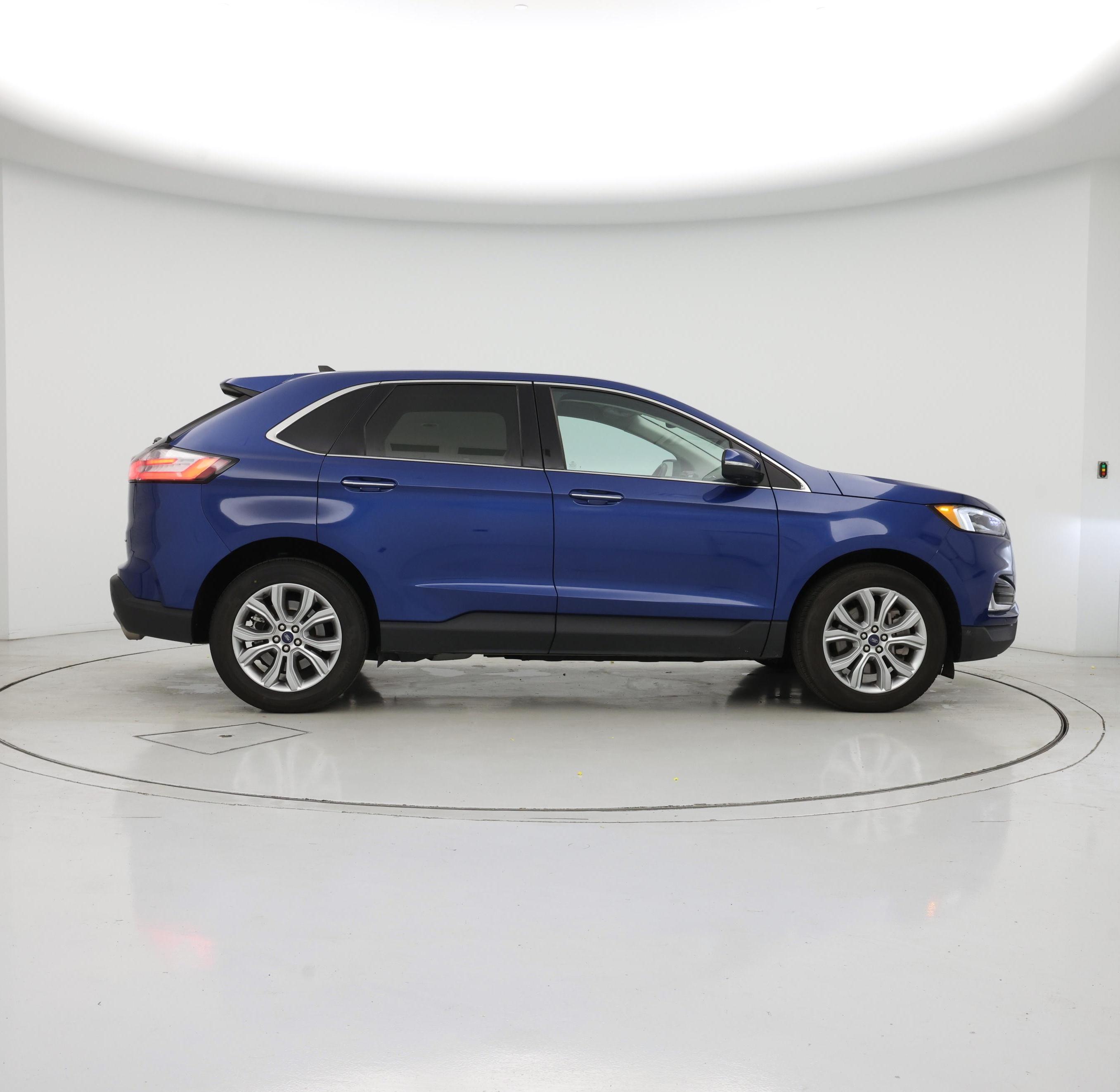 Thumbnail: 2023 Ford Edge - 7