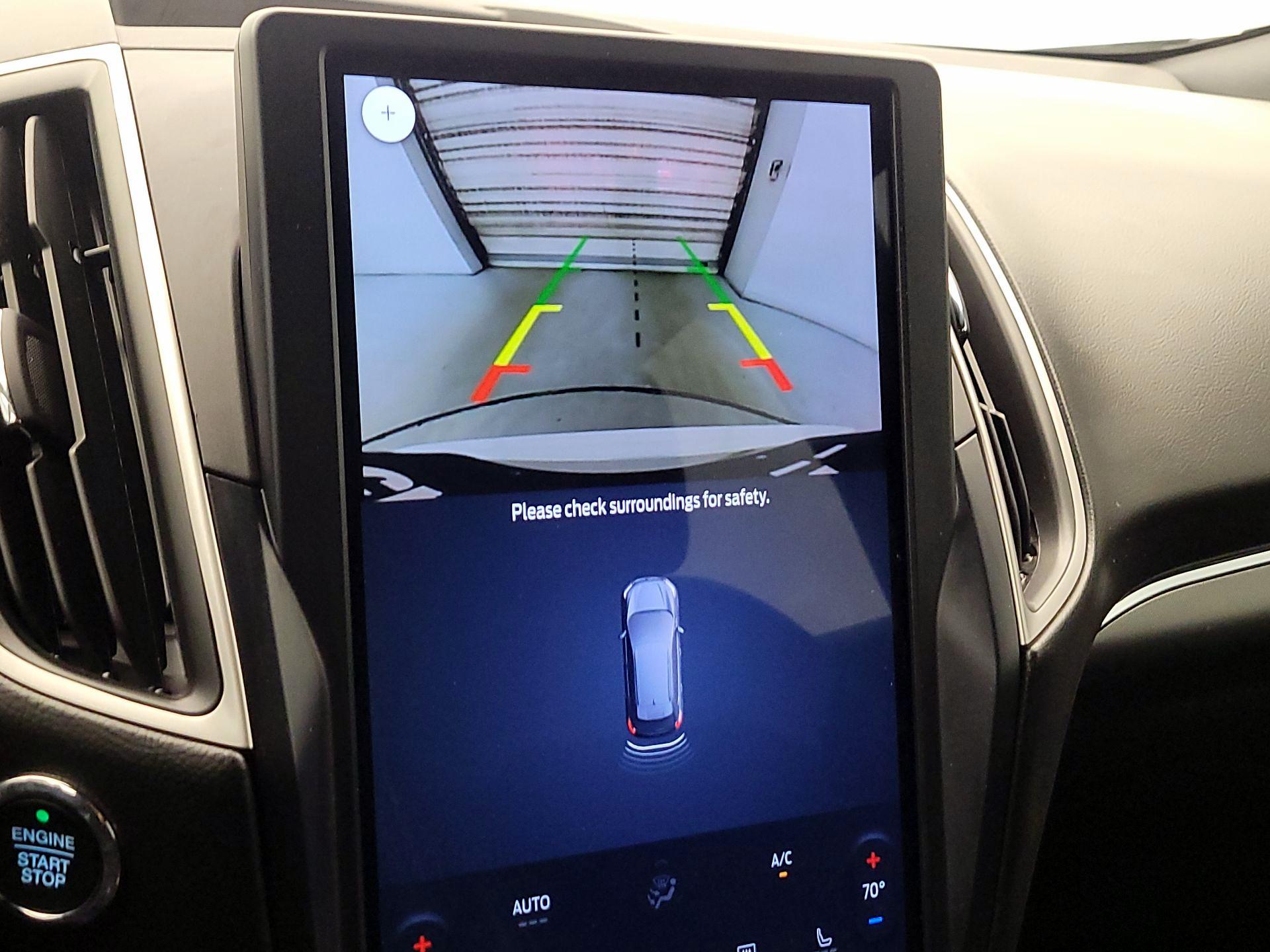 Thumbnail: 2022 Ford Edge - 14