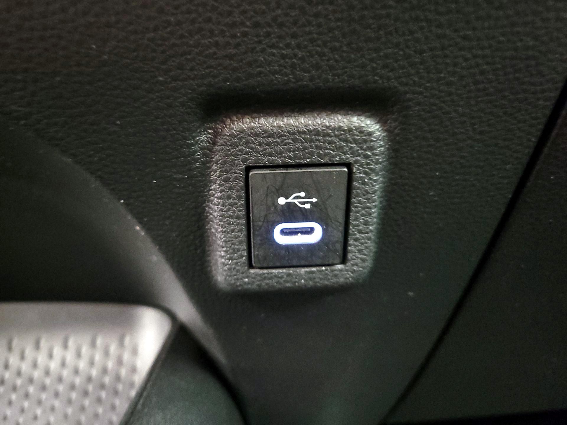 Thumbnail: 2024 Toyota Corolla - 18