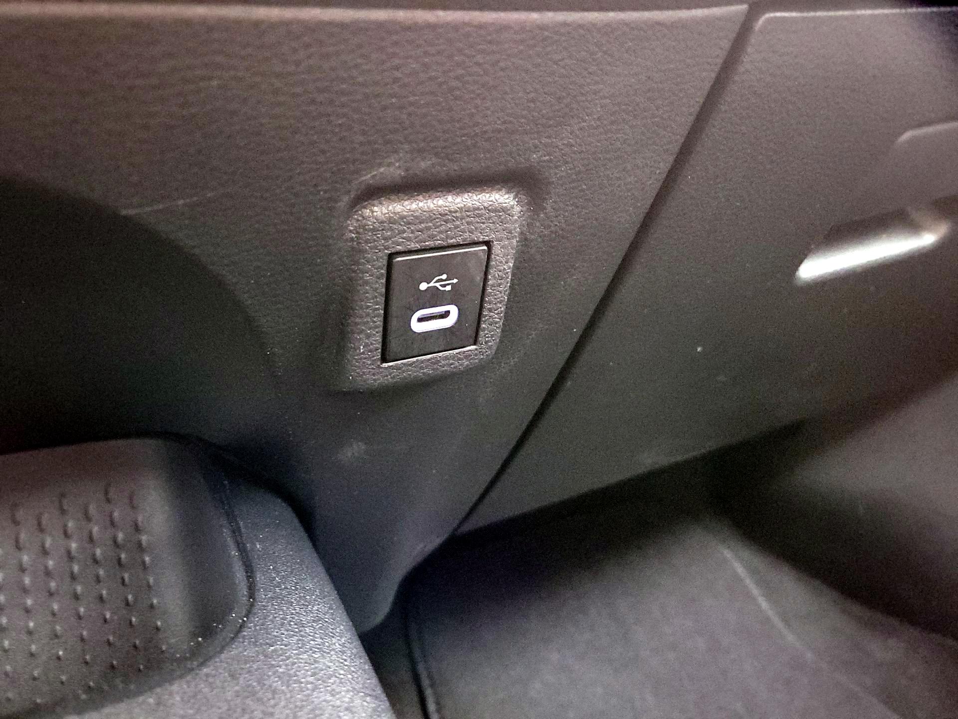 Thumbnail: 2024 Toyota Corolla - 18