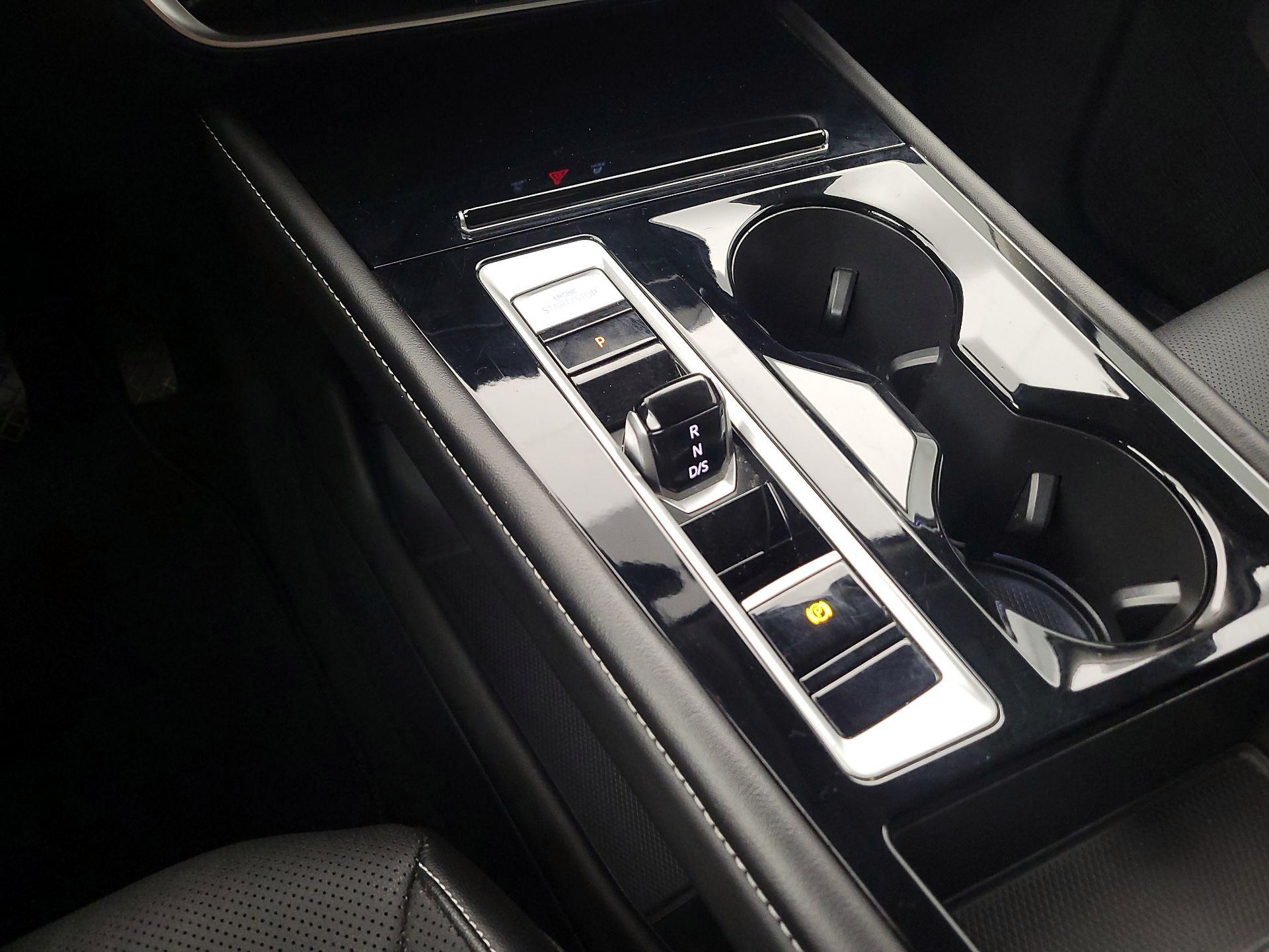 Thumbnail: 2024 Volkswagen Atlas - 17