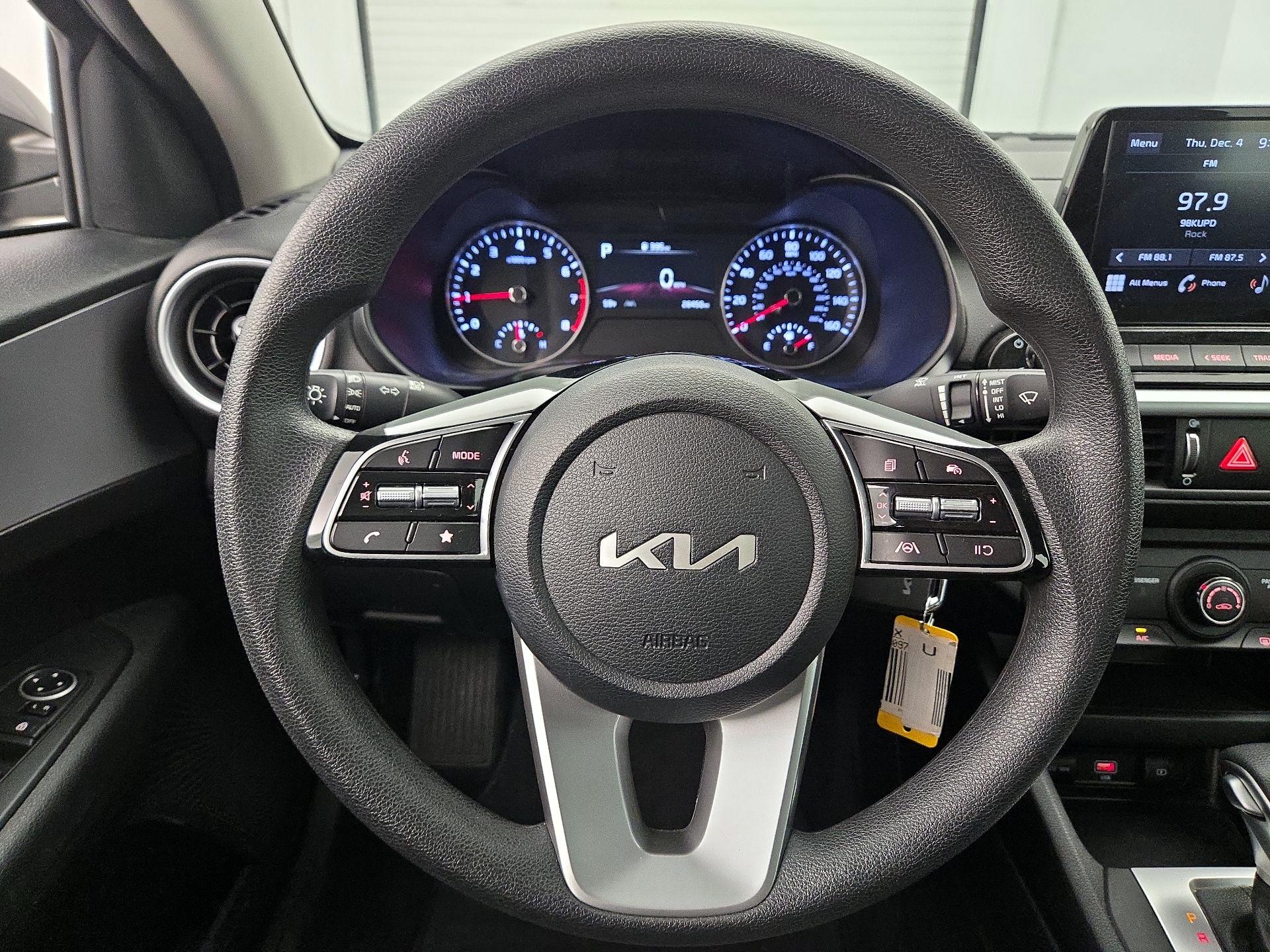 Thumbnail: 2024 Kia Forte - 10