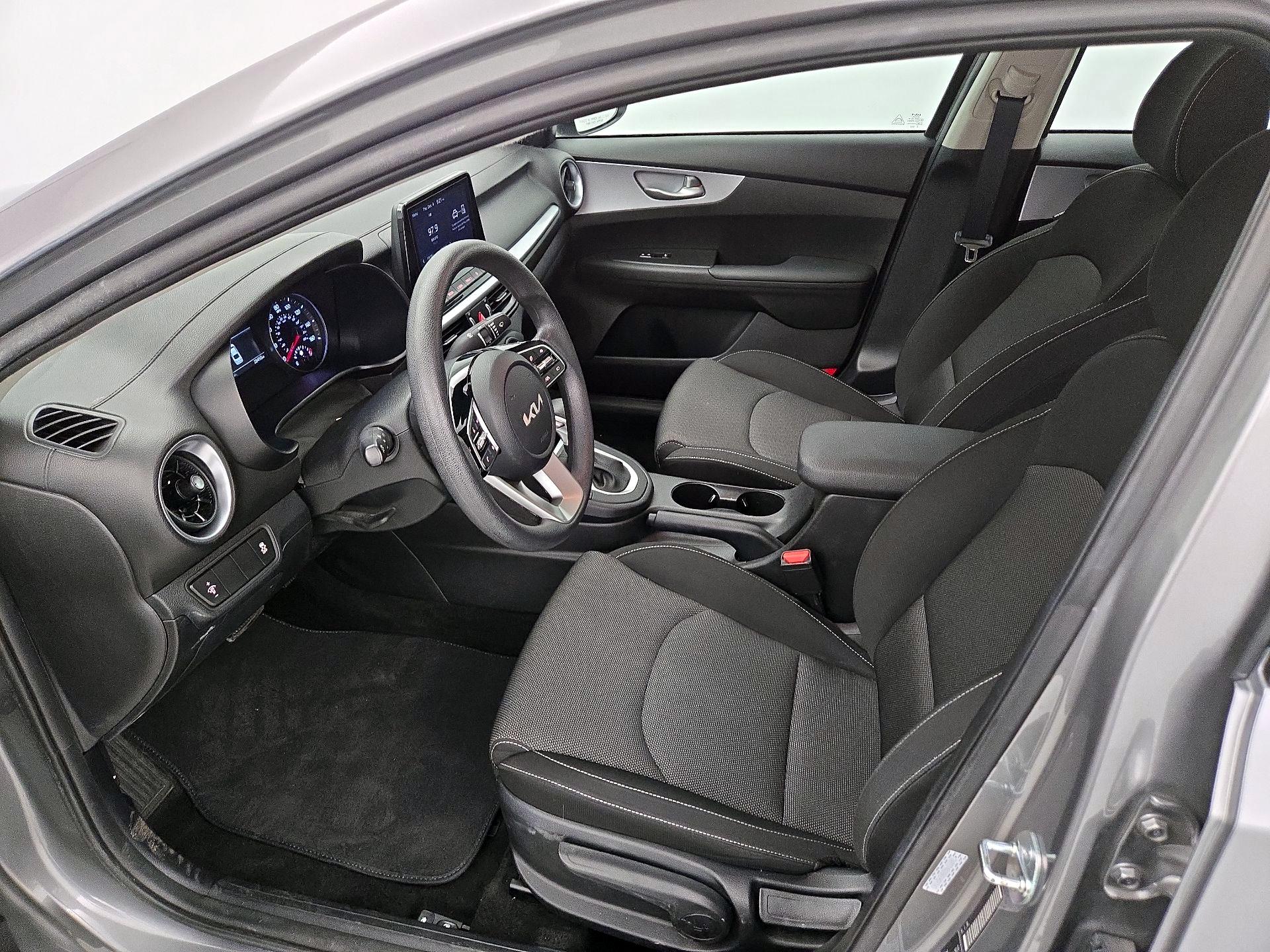 Thumbnail: 2024 Kia Forte - 11