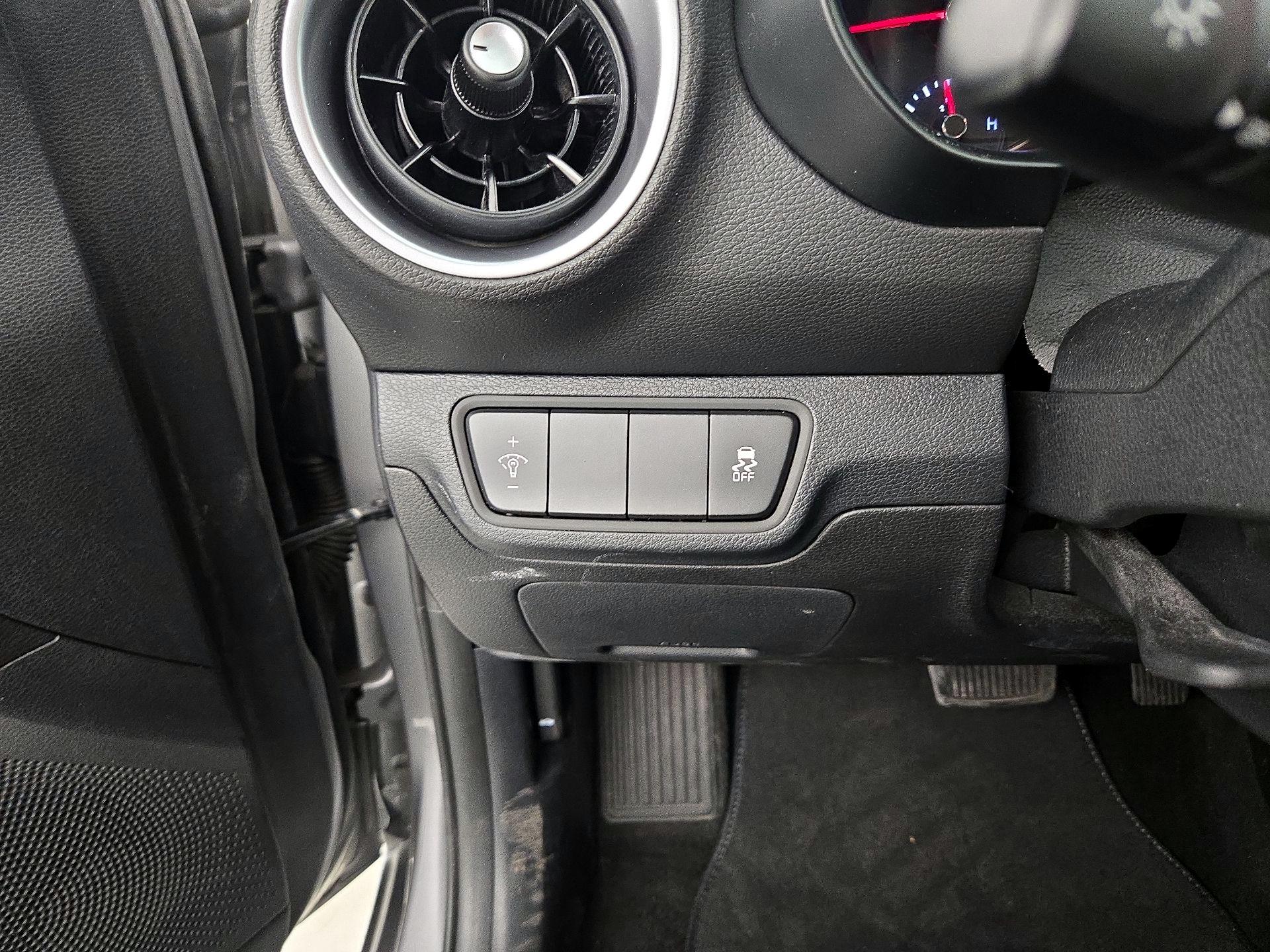 Thumbnail: 2024 Kia Forte - 13