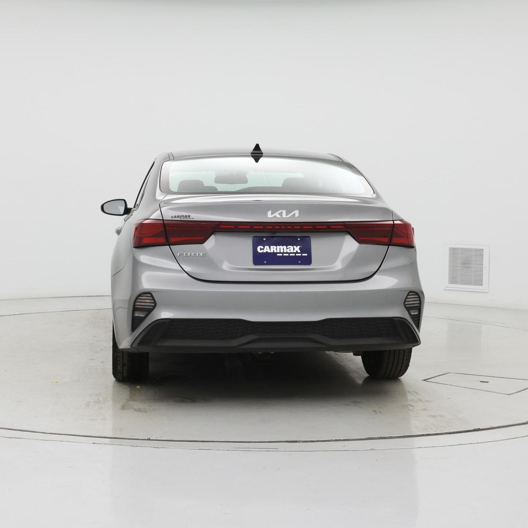 Thumbnail: 2024 Kia Forte - 6