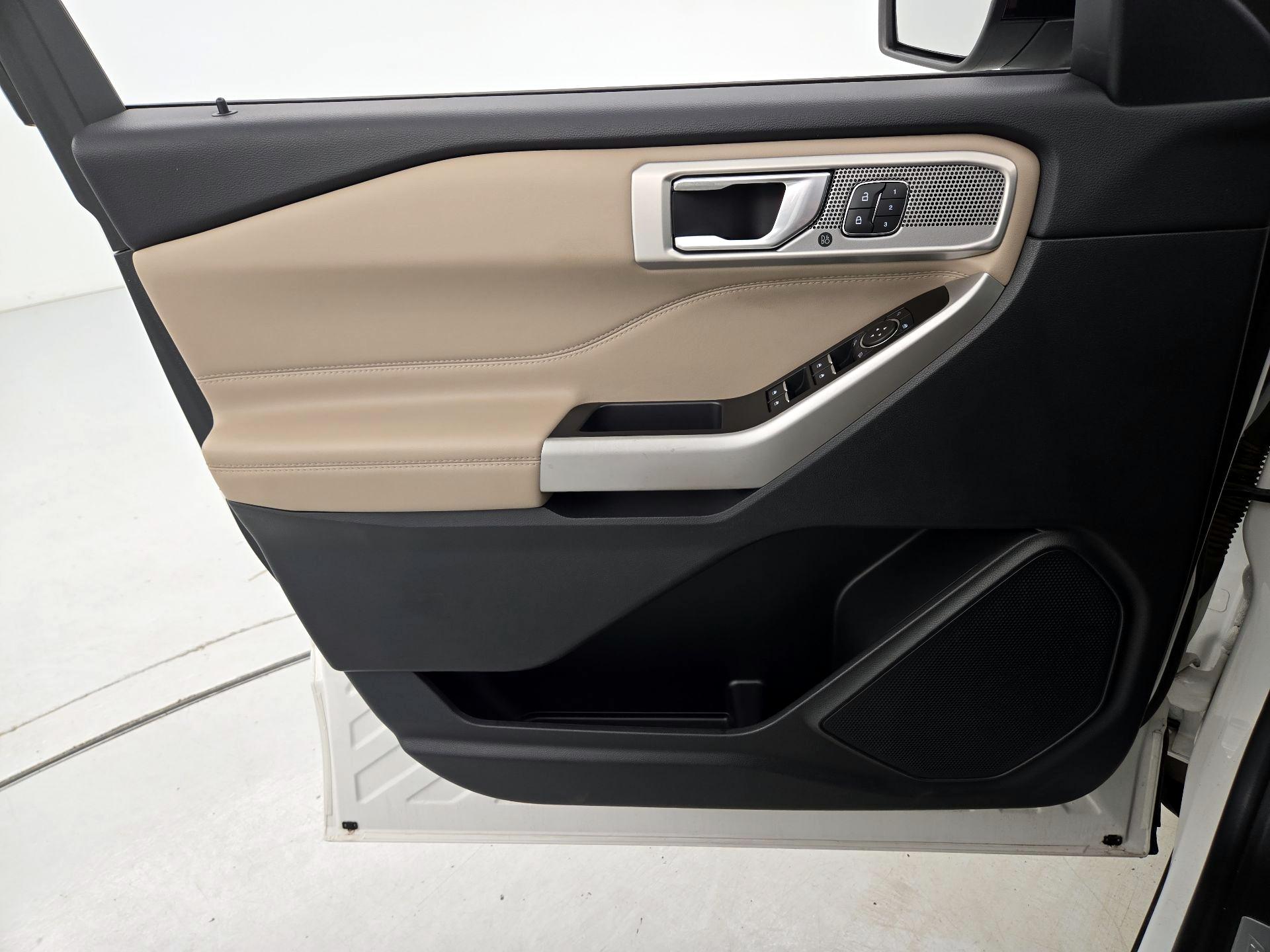 Thumbnail: 2022 Ford Explorer - 12