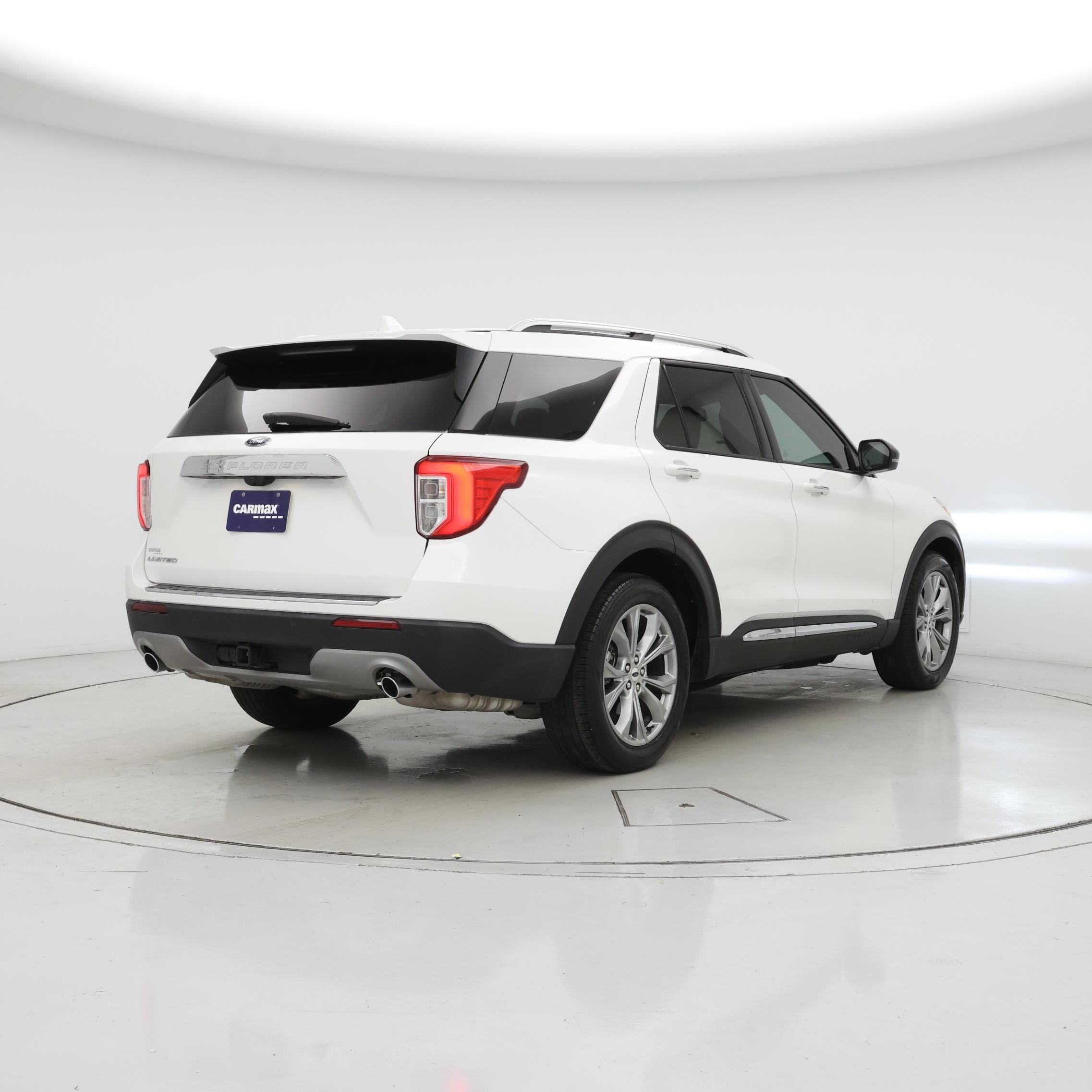 Thumbnail: 2022 Ford Explorer - 8