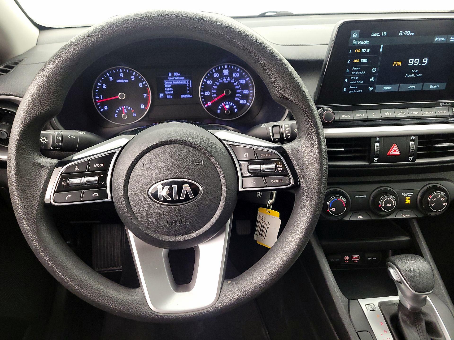 Thumbnail: 2020 Kia Forte - 10