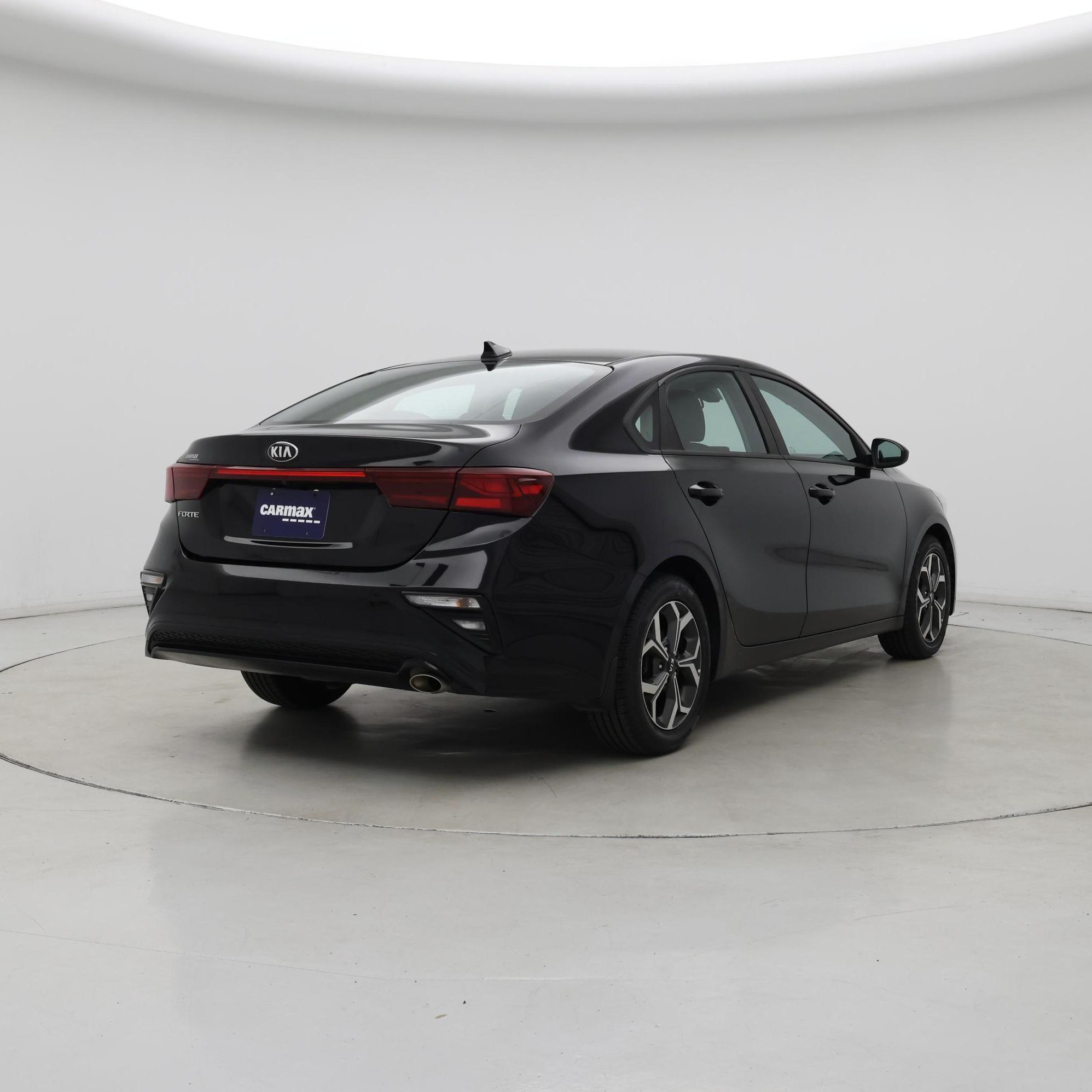 Thumbnail: 2020 Kia Forte - 8