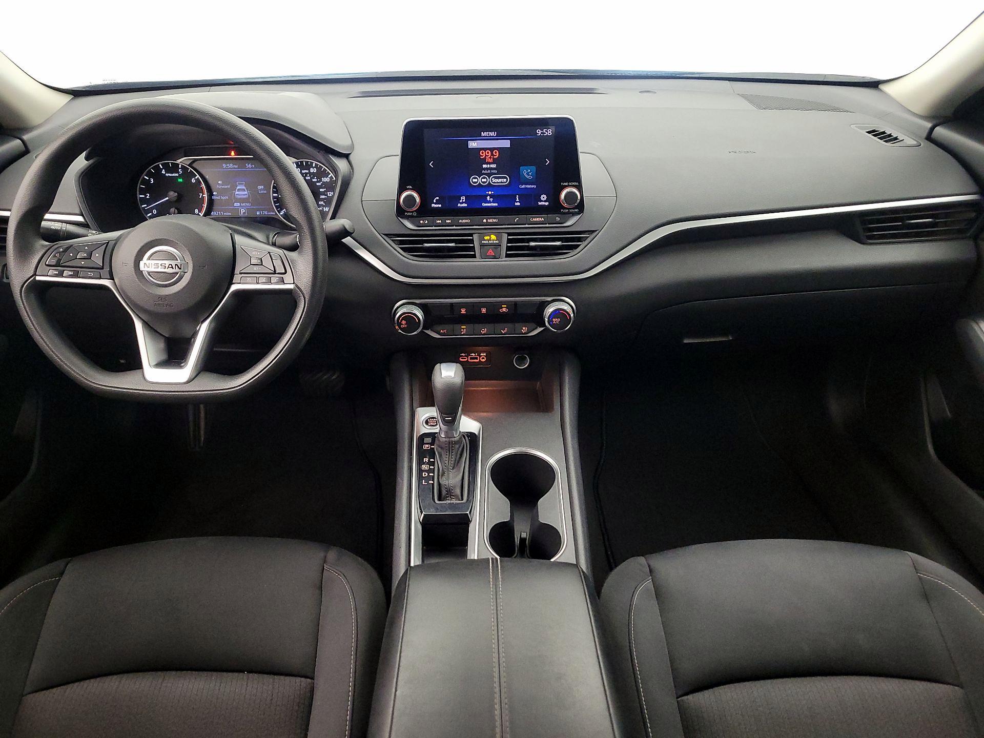 Thumbnail: 2022 Nissan Altima - 9