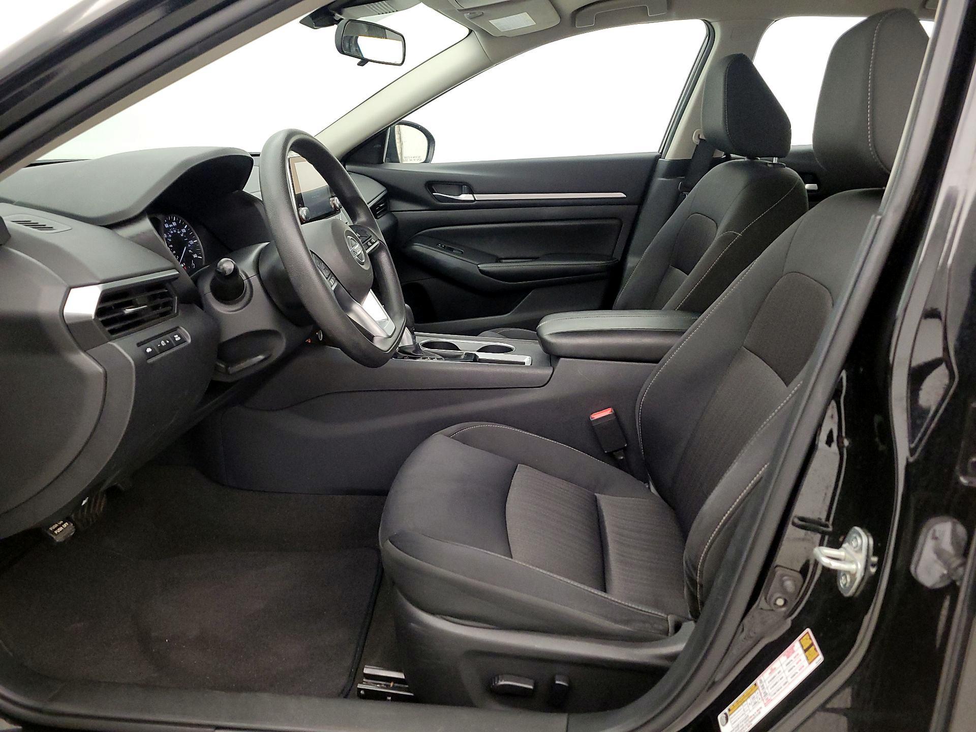 Thumbnail: 2022 Nissan Altima - 11