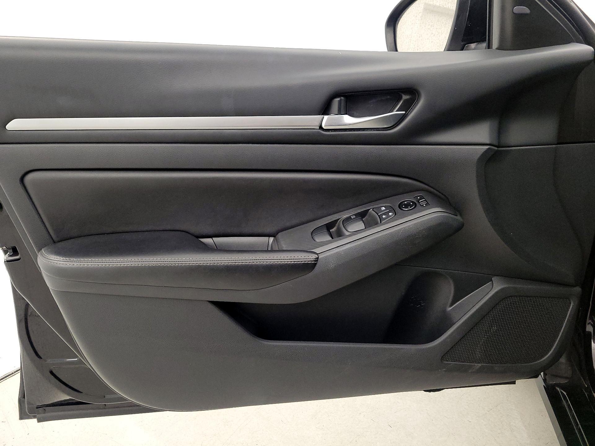 Thumbnail: 2022 Nissan Altima - 12