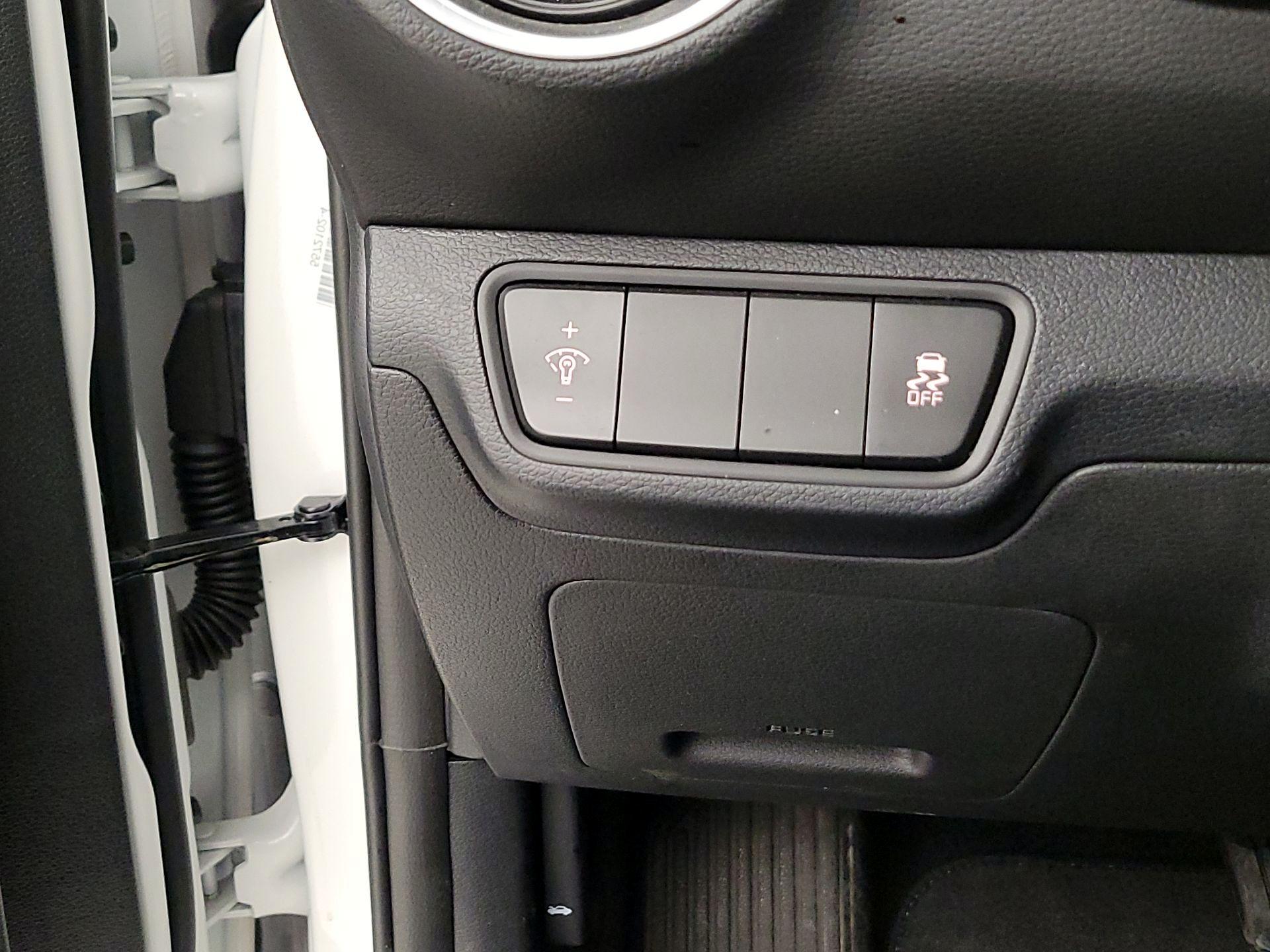 Thumbnail: 2024 Kia Forte - 13