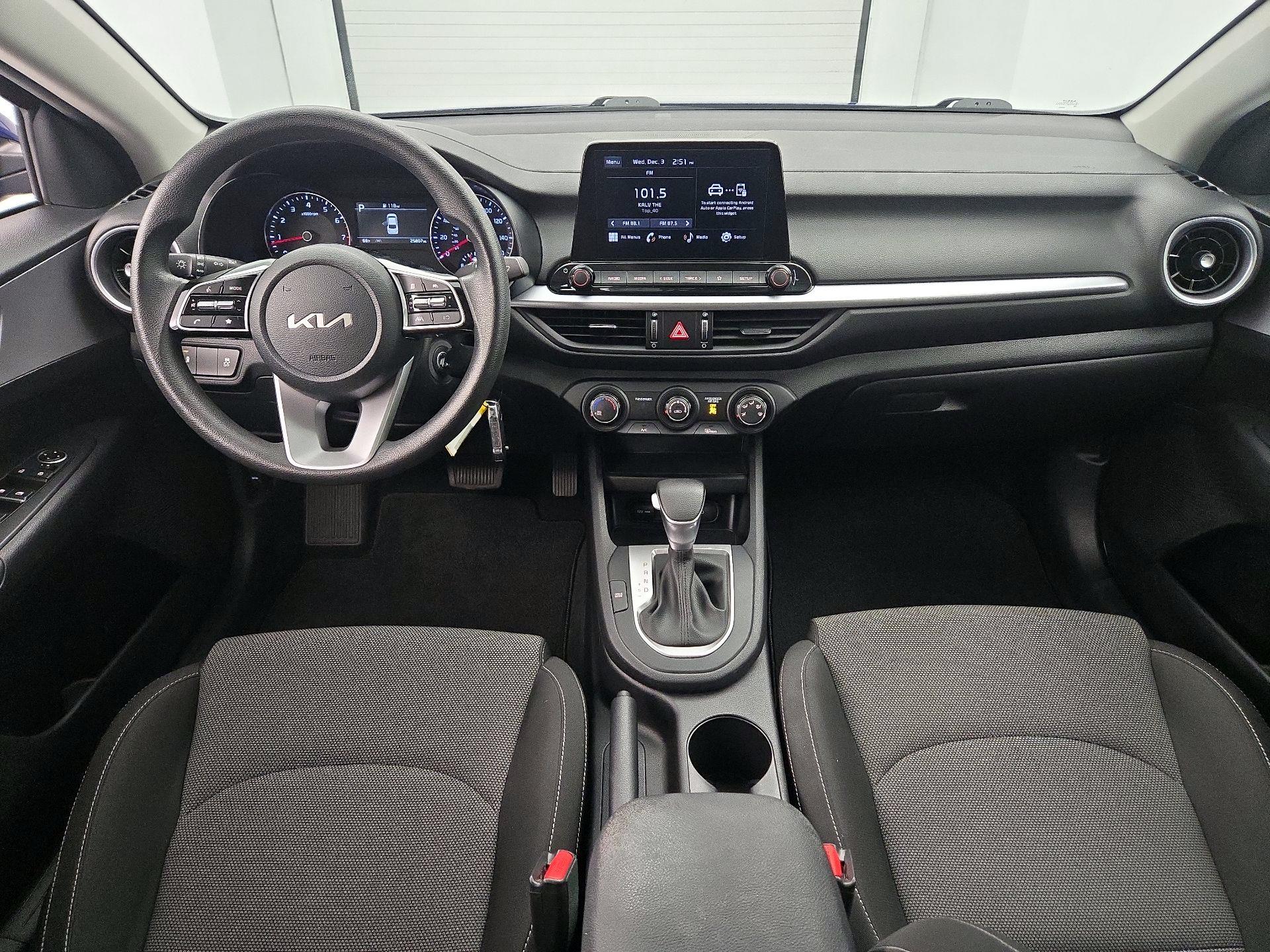 Thumbnail: 2024 Kia Forte - 9