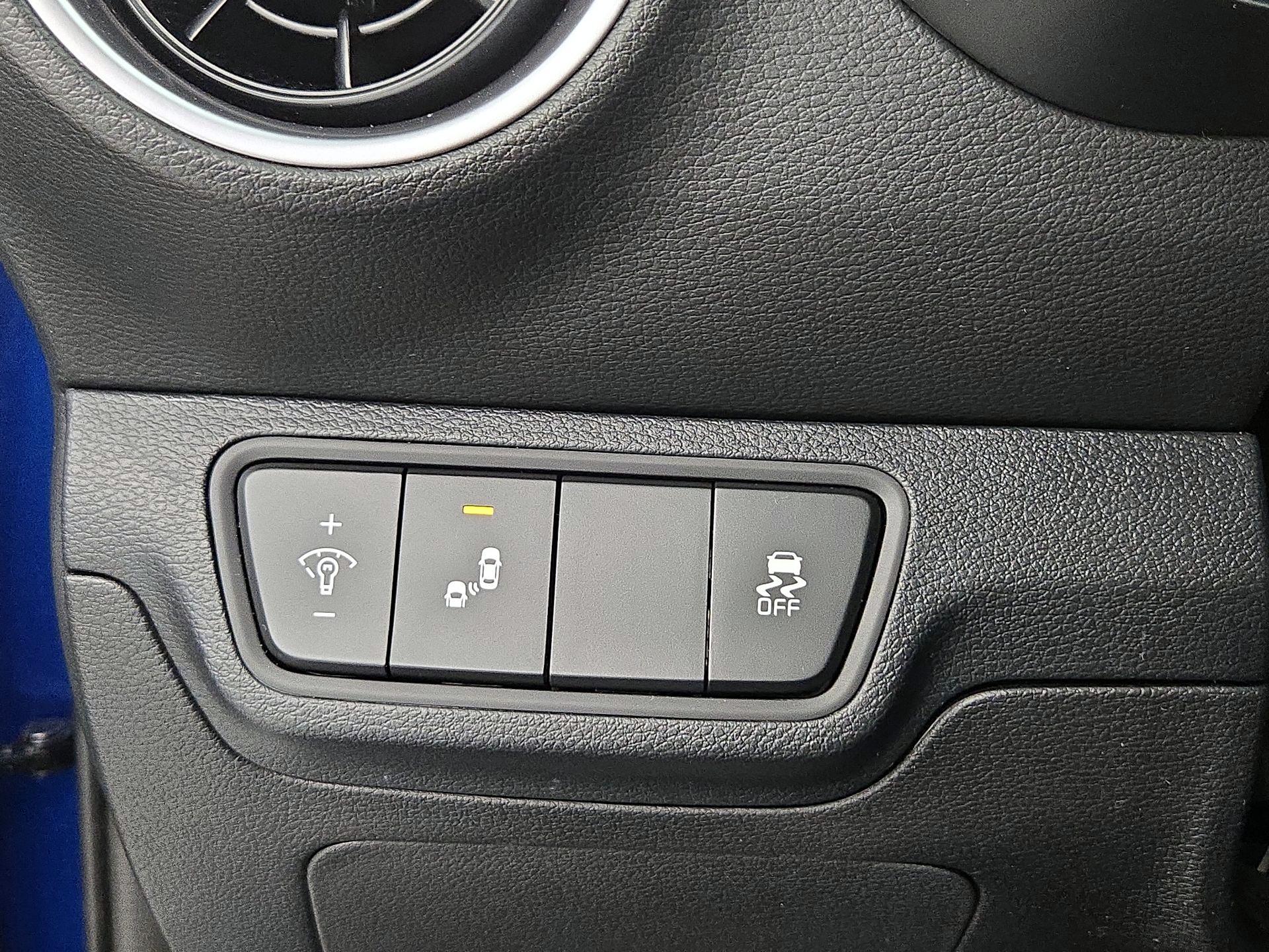 Thumbnail: 2024 Kia Forte - 13