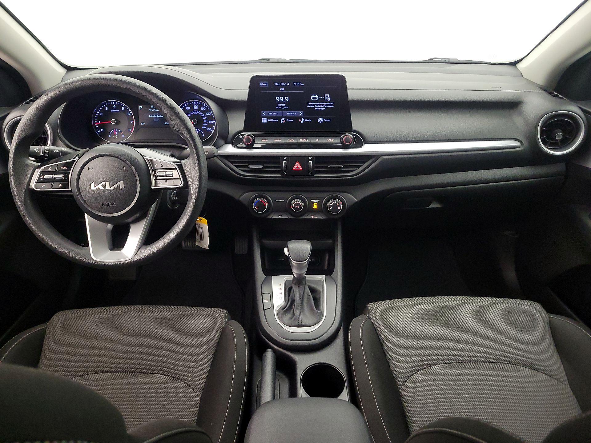 Thumbnail: 2023 Kia Forte - 9