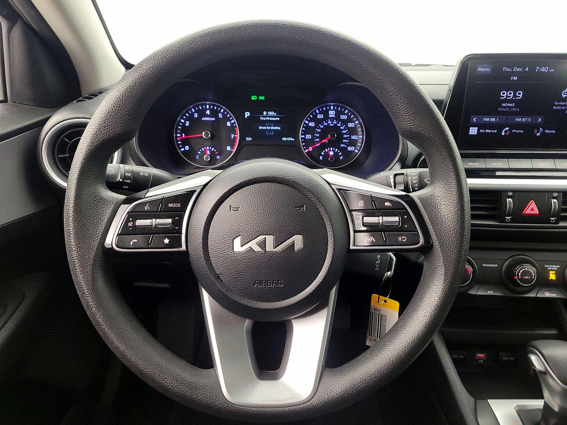 Thumbnail: 2023 Kia Forte - 10